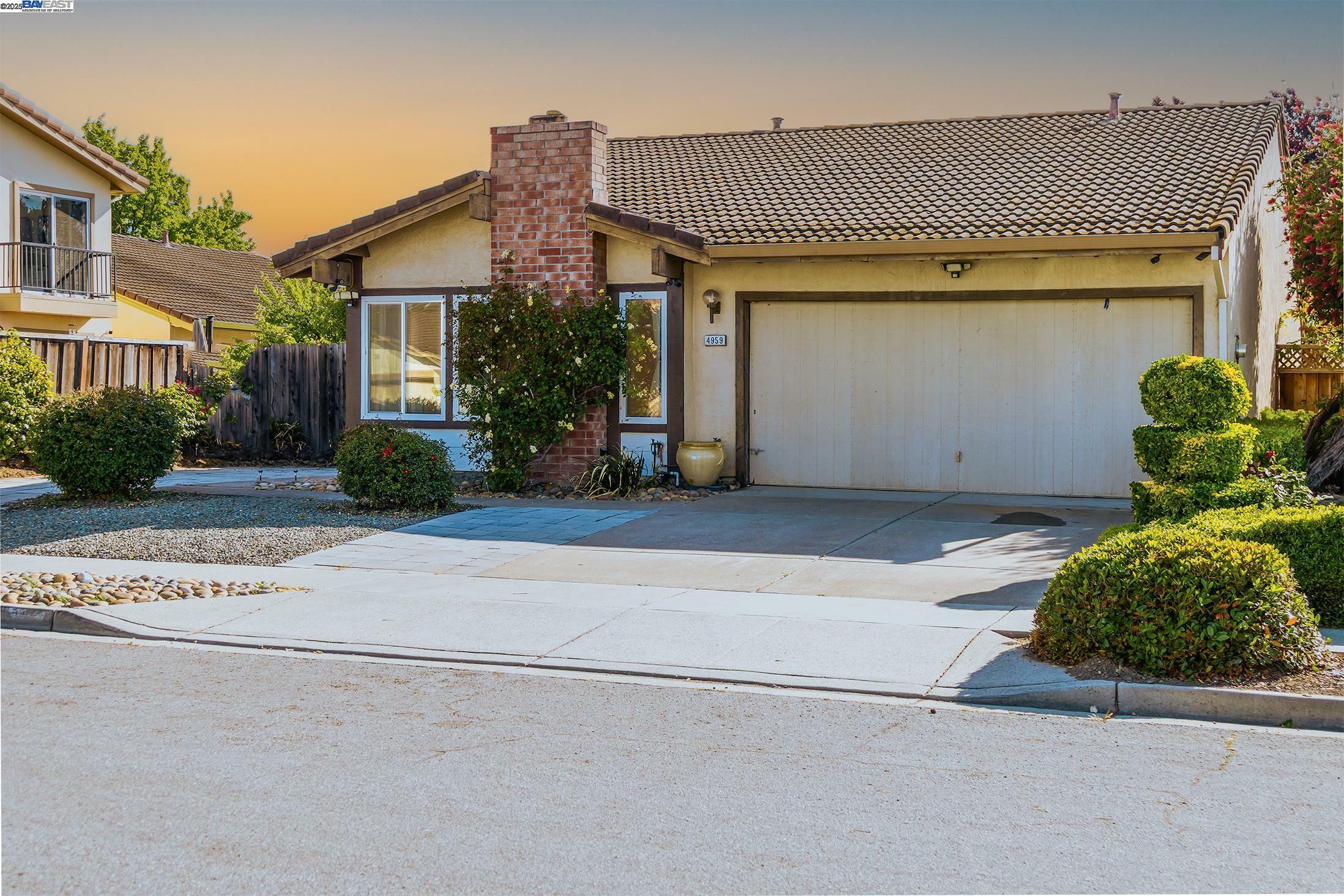 Property Photo: 4959 Friar Ave CA 94555