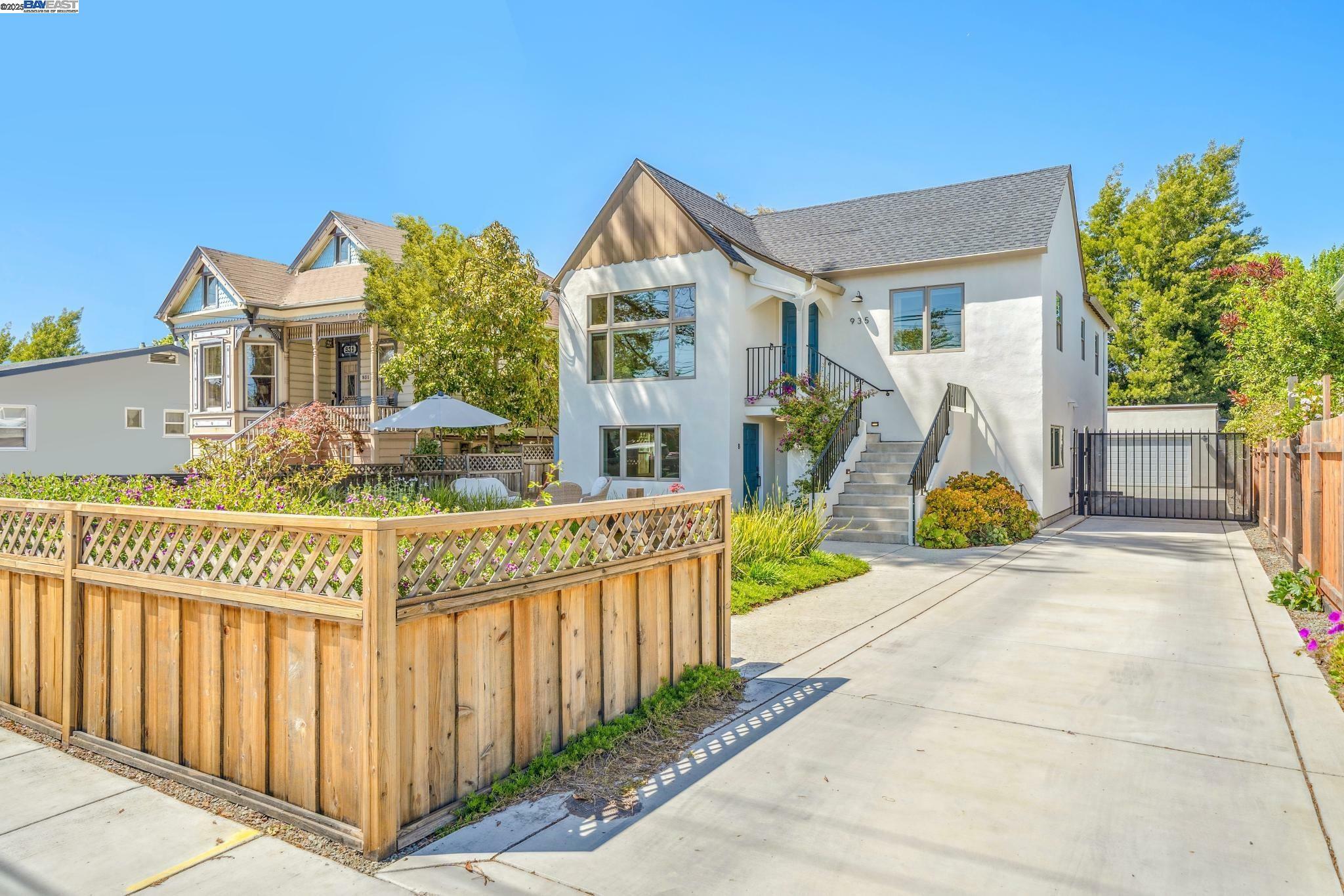 935 Lincoln Ave  Alameda CA 94501 photo
