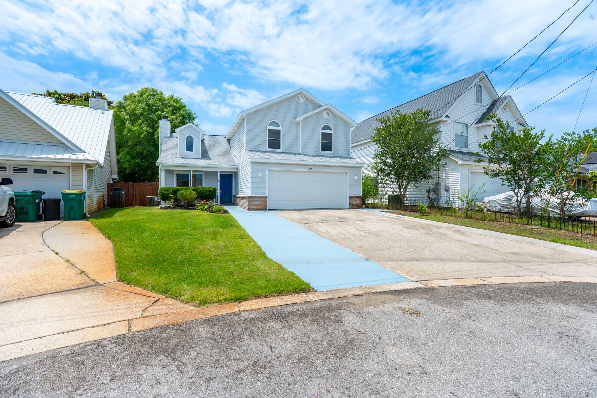 Property Photo: 439 Sandy Ridge Circle FL 32569