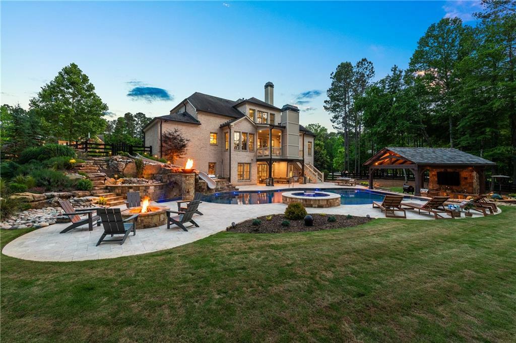 Property Photo: 5330 Lake Redwine Cove NW GA 30101