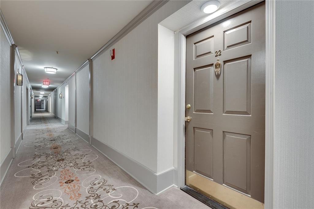 Property Photo: 3203 Lenox Road NE 22 GA 30324