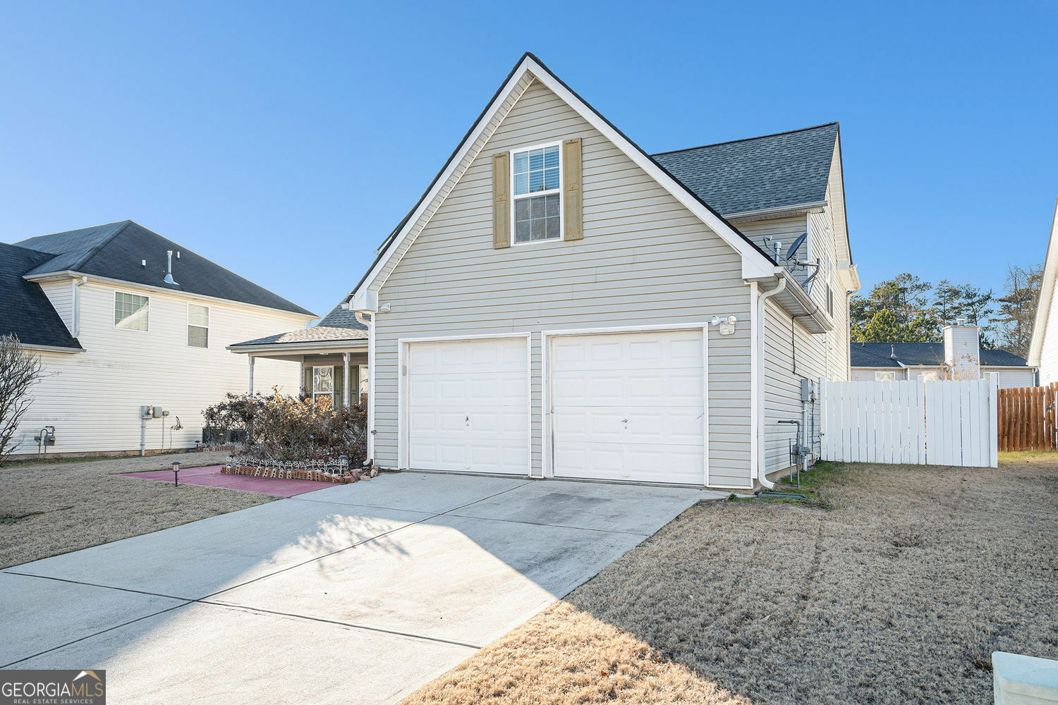 Property Photo: 7492 Ferrara Drive GA 30058
