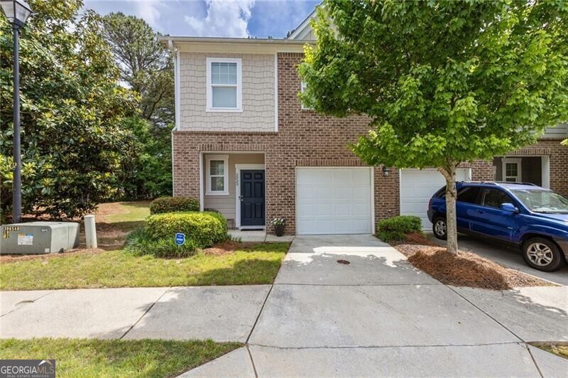 Property Photo: 2033 Millstream Hollow GA 30012