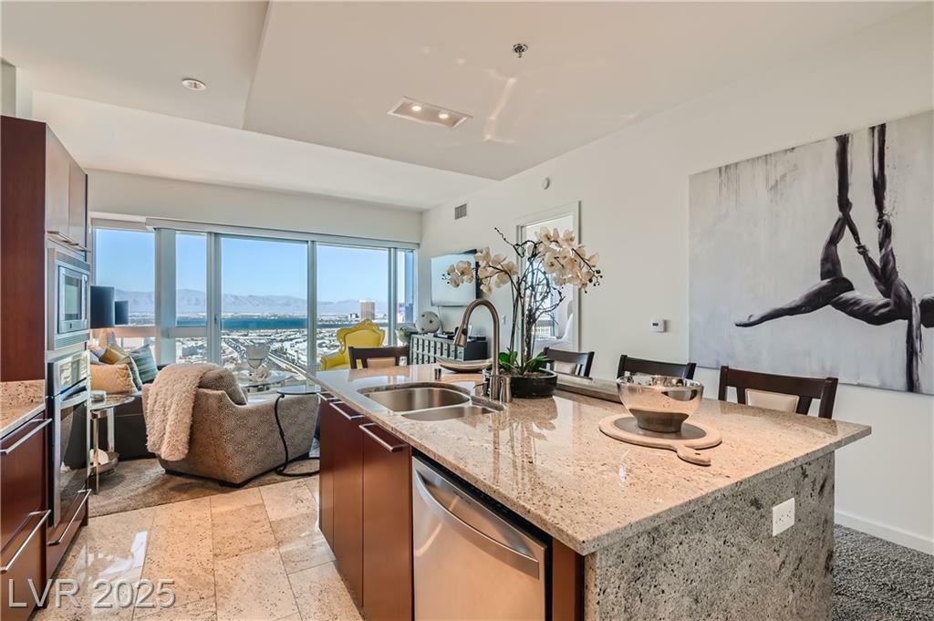Property Photo: 4471 Dean Martin Drive 4104 NV 89103
