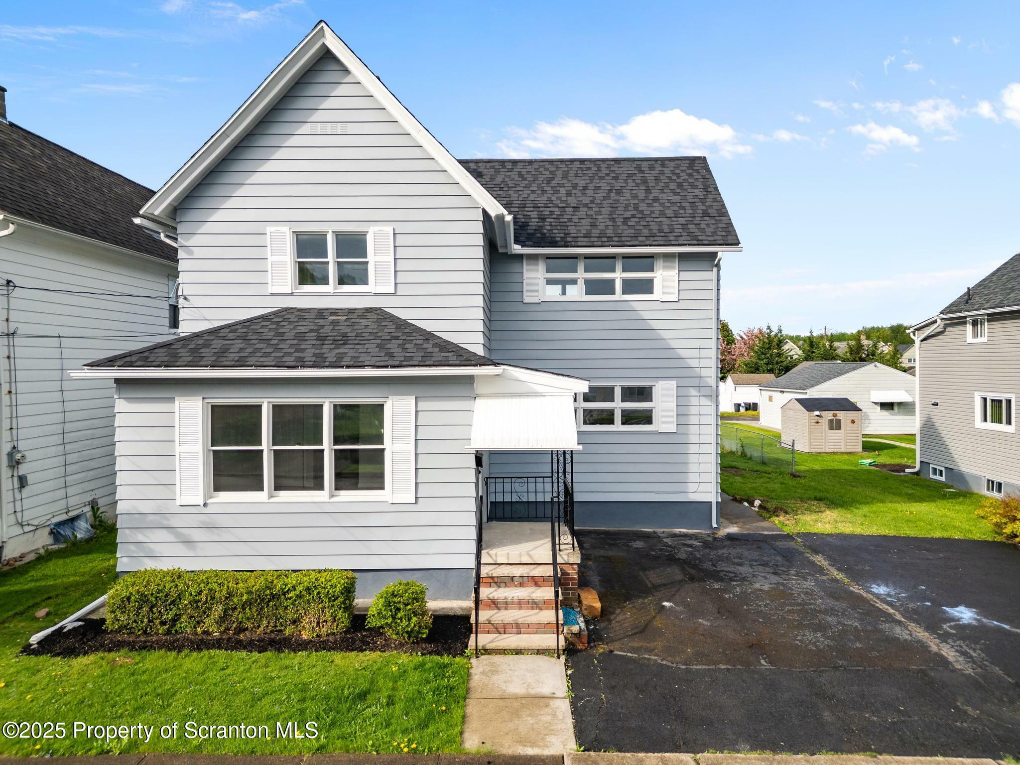 215 Oak Street  Dickson City PA 18519 photo
