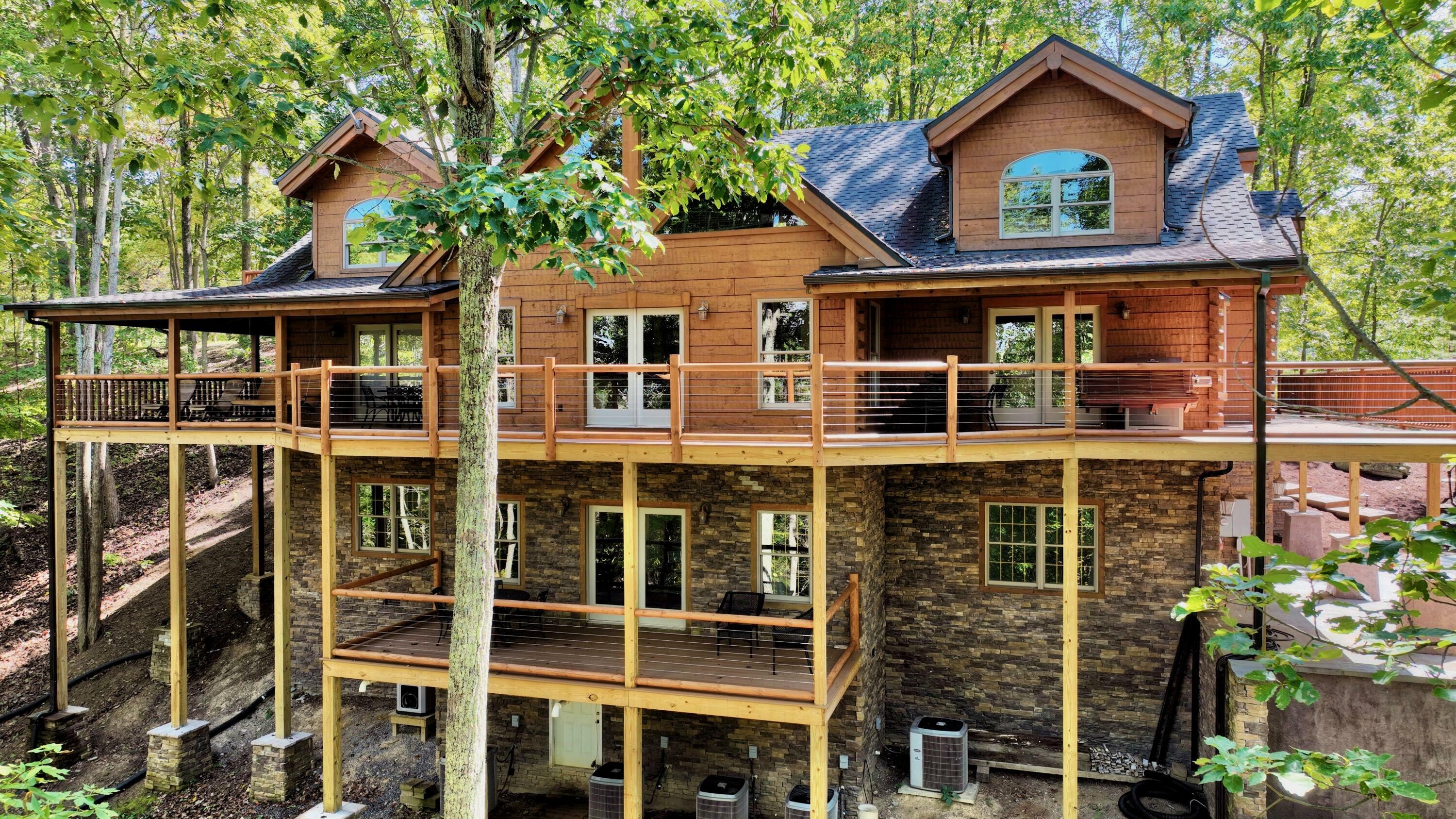 Property Photo: 352 Wildwood Ridge WV 24925