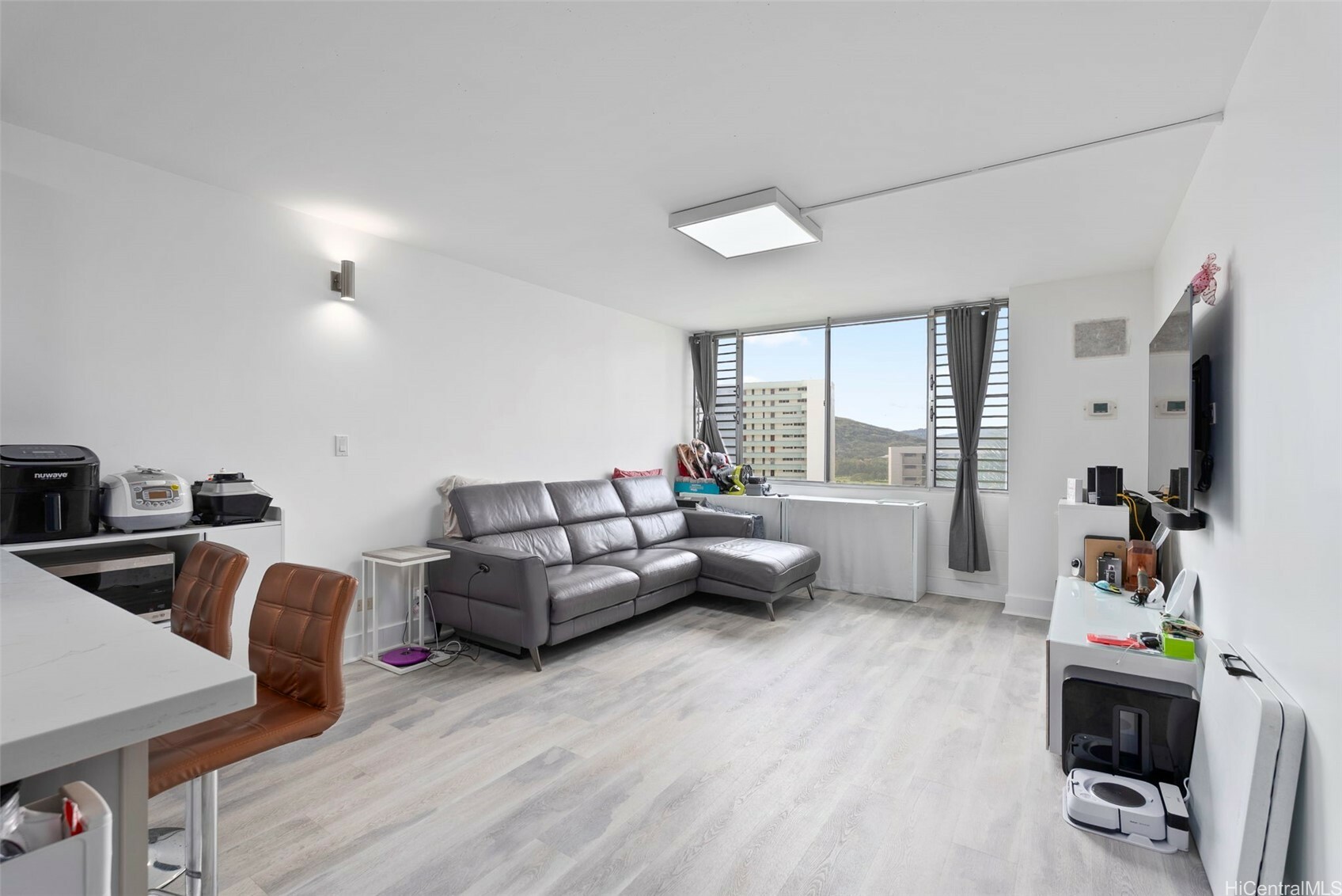 Property Photo: 3045 Ala Napuaa Place 311 HI 96818