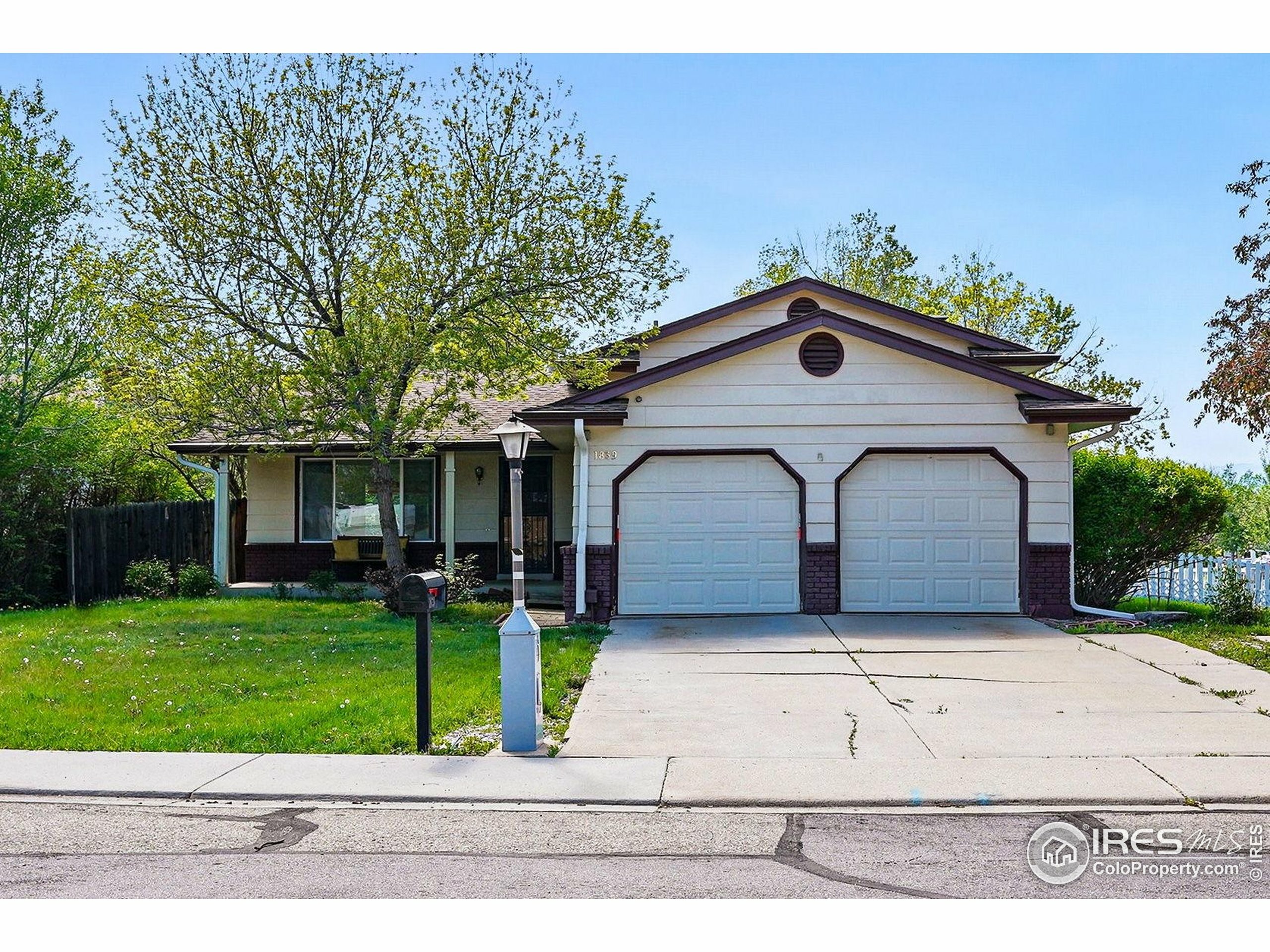 Property Photo: 1839 Stratford Ln CO 80503