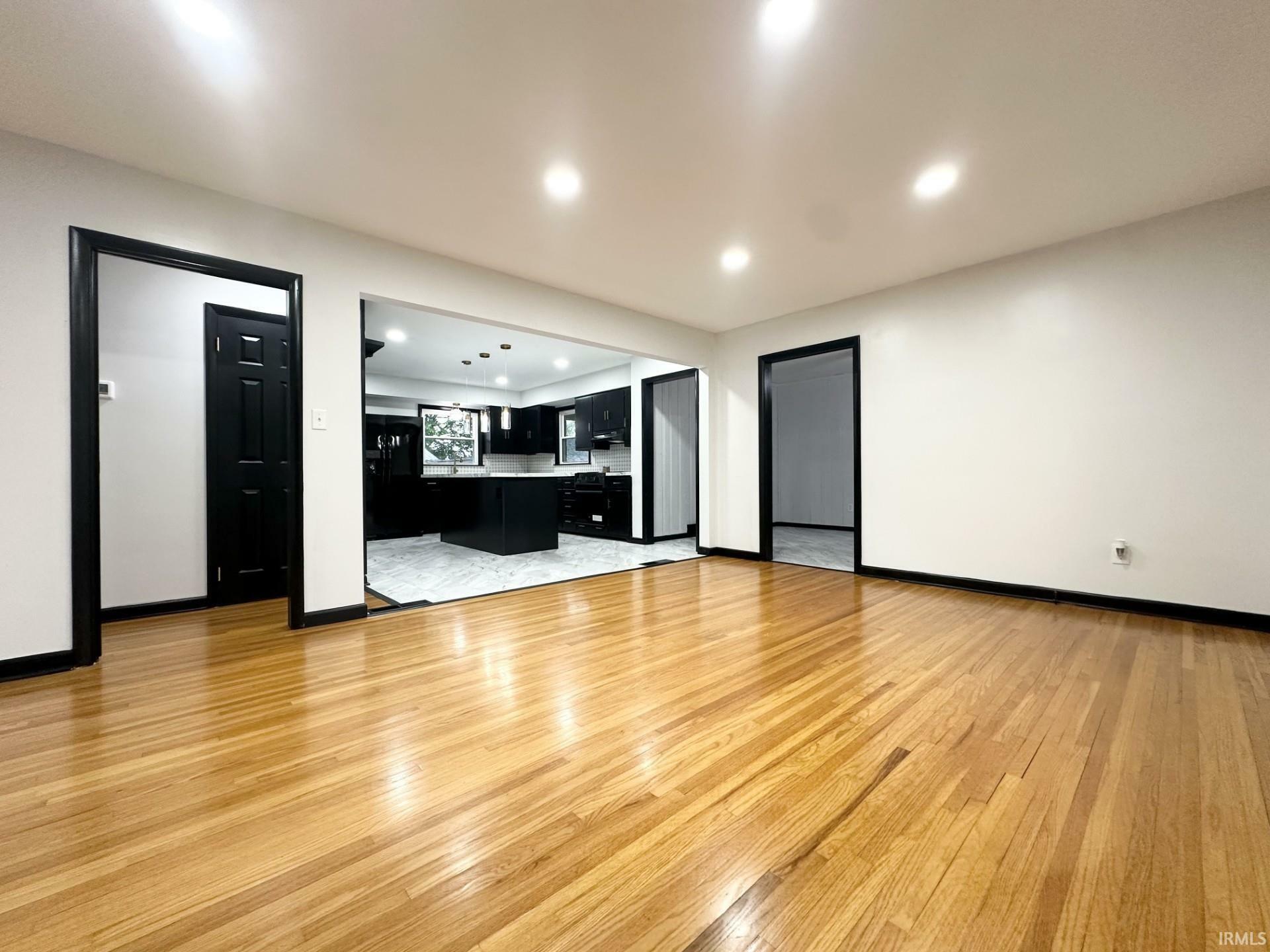 Property Photo:  1020 W Heerdink Avenue  IN 47710 