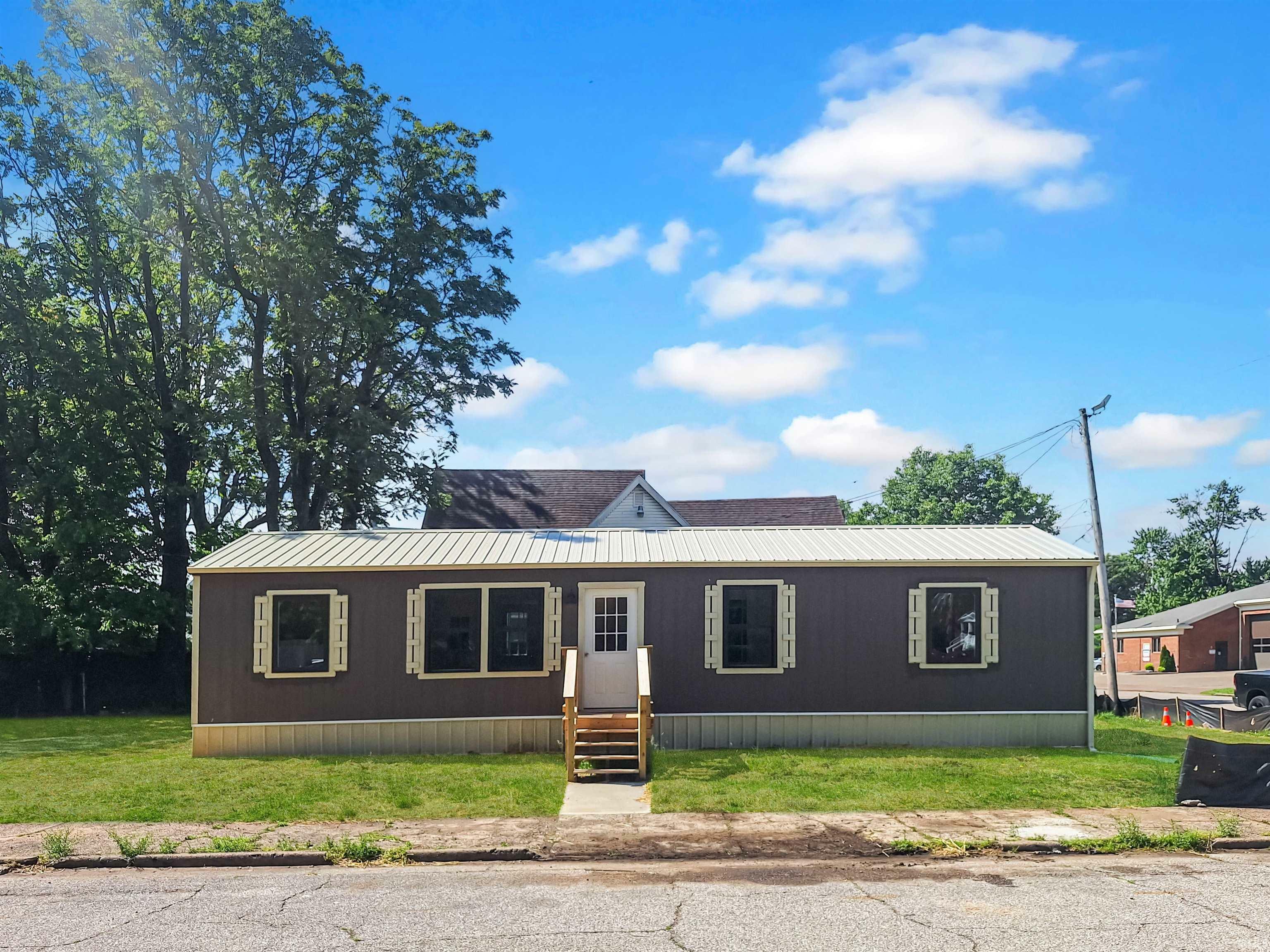 319 N Fourth Avenue  Evansville IN 47710 photo