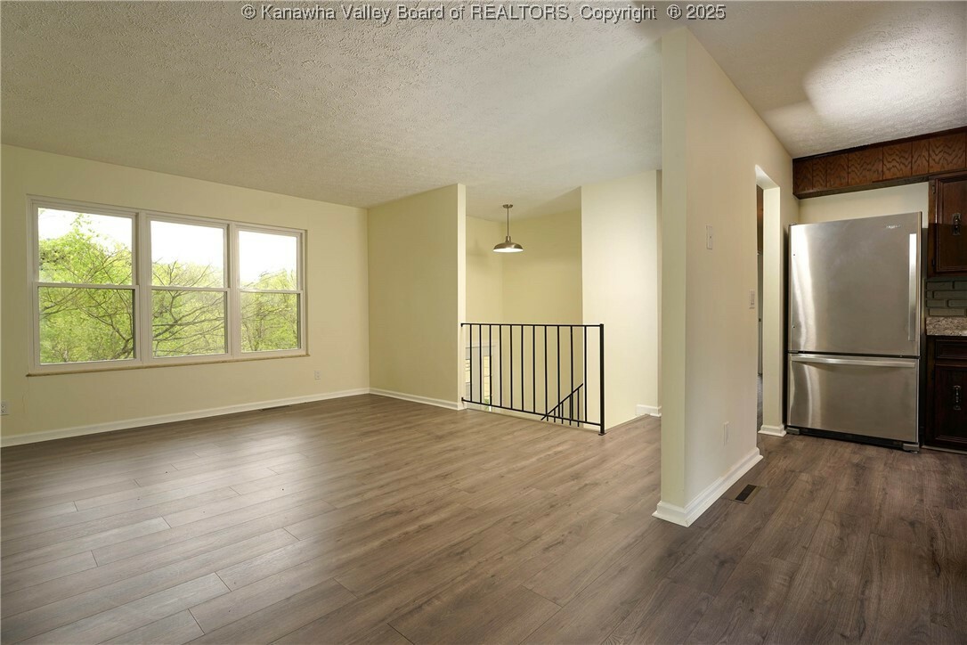 Property Photo: 465 Evergreen Circle WV 25159