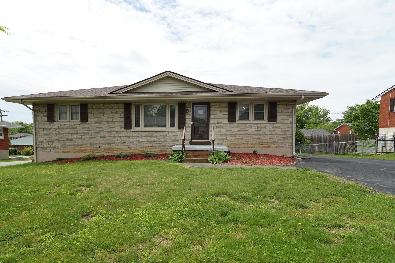 Property Photo:  198 West Mason Avenue  KY 40422 