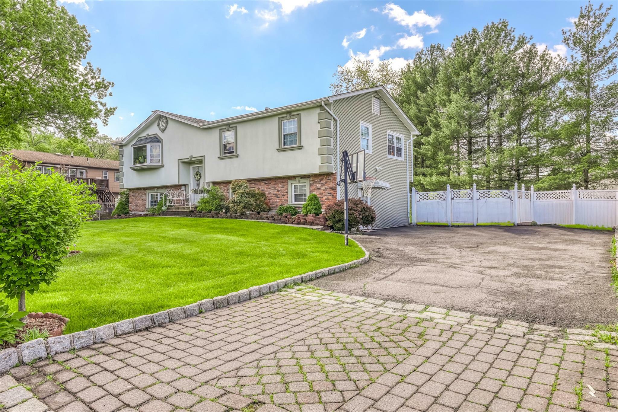 Property Photo: 4 Stacie Lane NY 10977