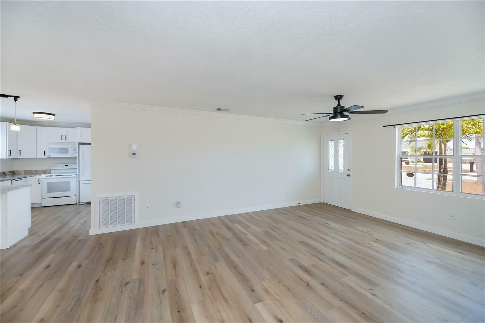 Property Photo: 6336 Drucker Circle FL 33981