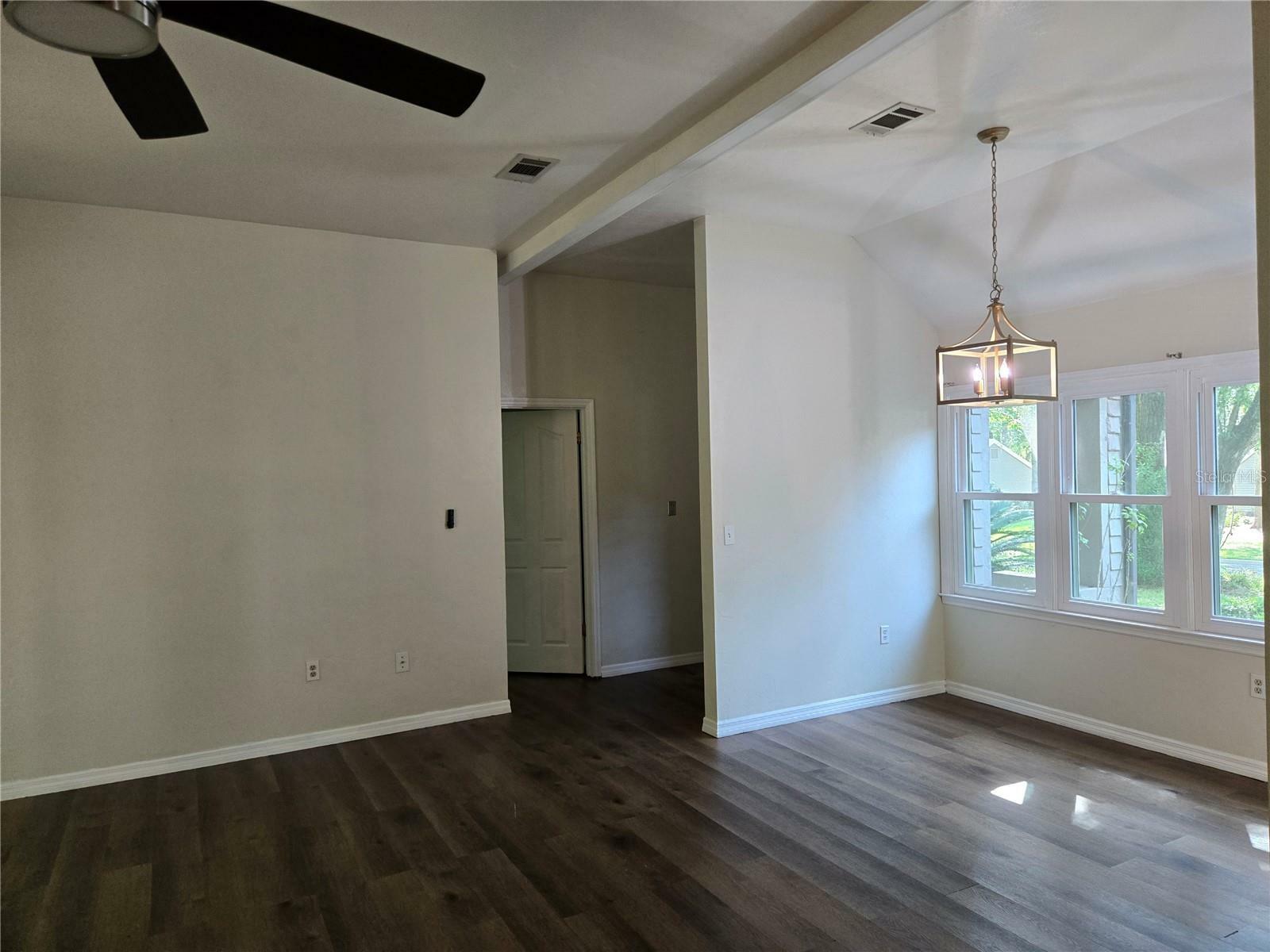 Property Photo: 8502 SW 52nd Place FL 32608