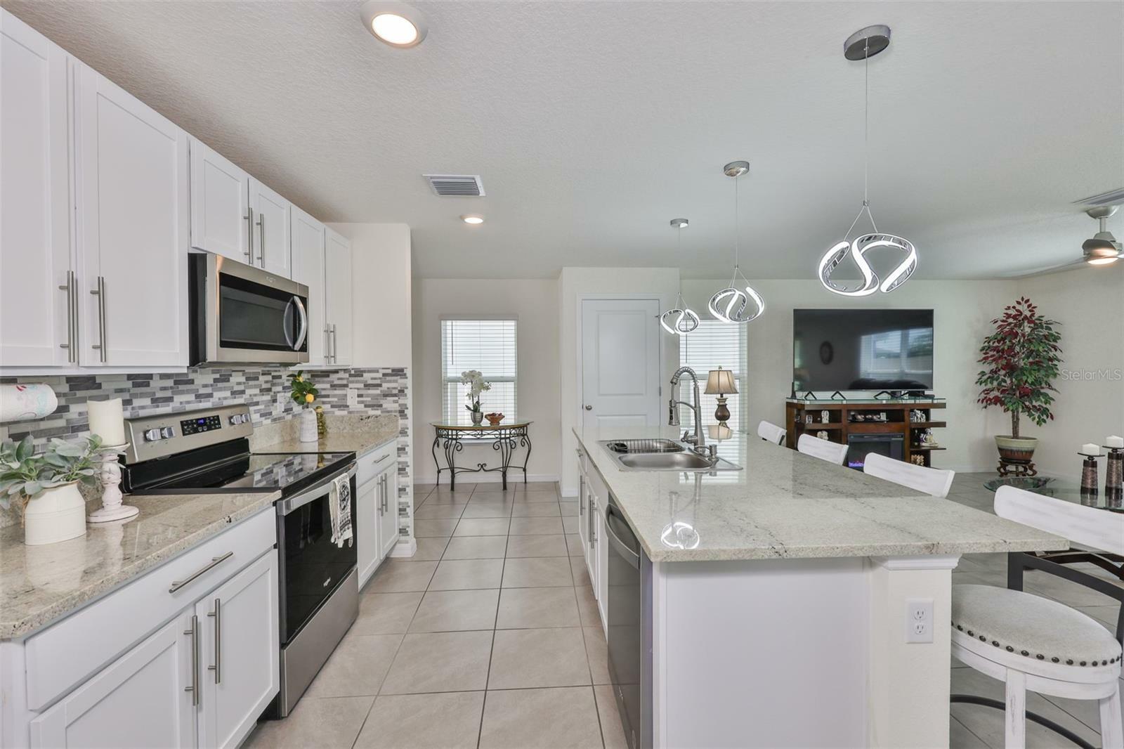 Property Photo: 2858 Star Anise Lane FL 33598