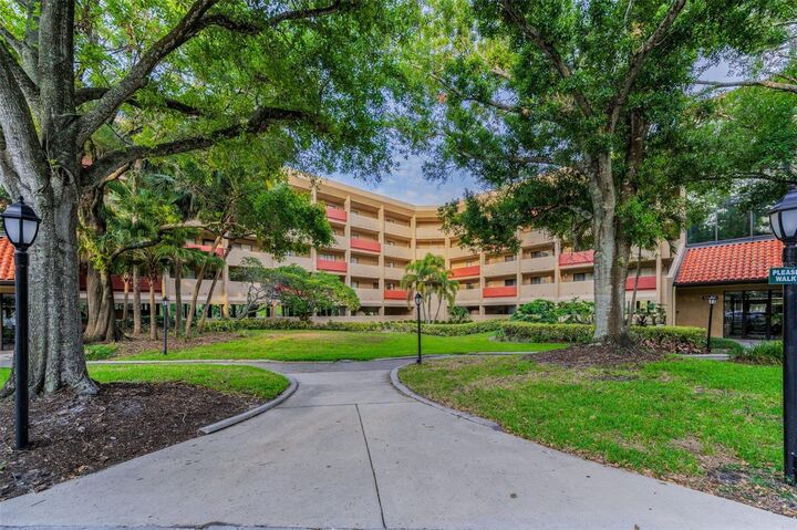 Property Photo:  3062 Eastland Boulevard 402  FL 33761 