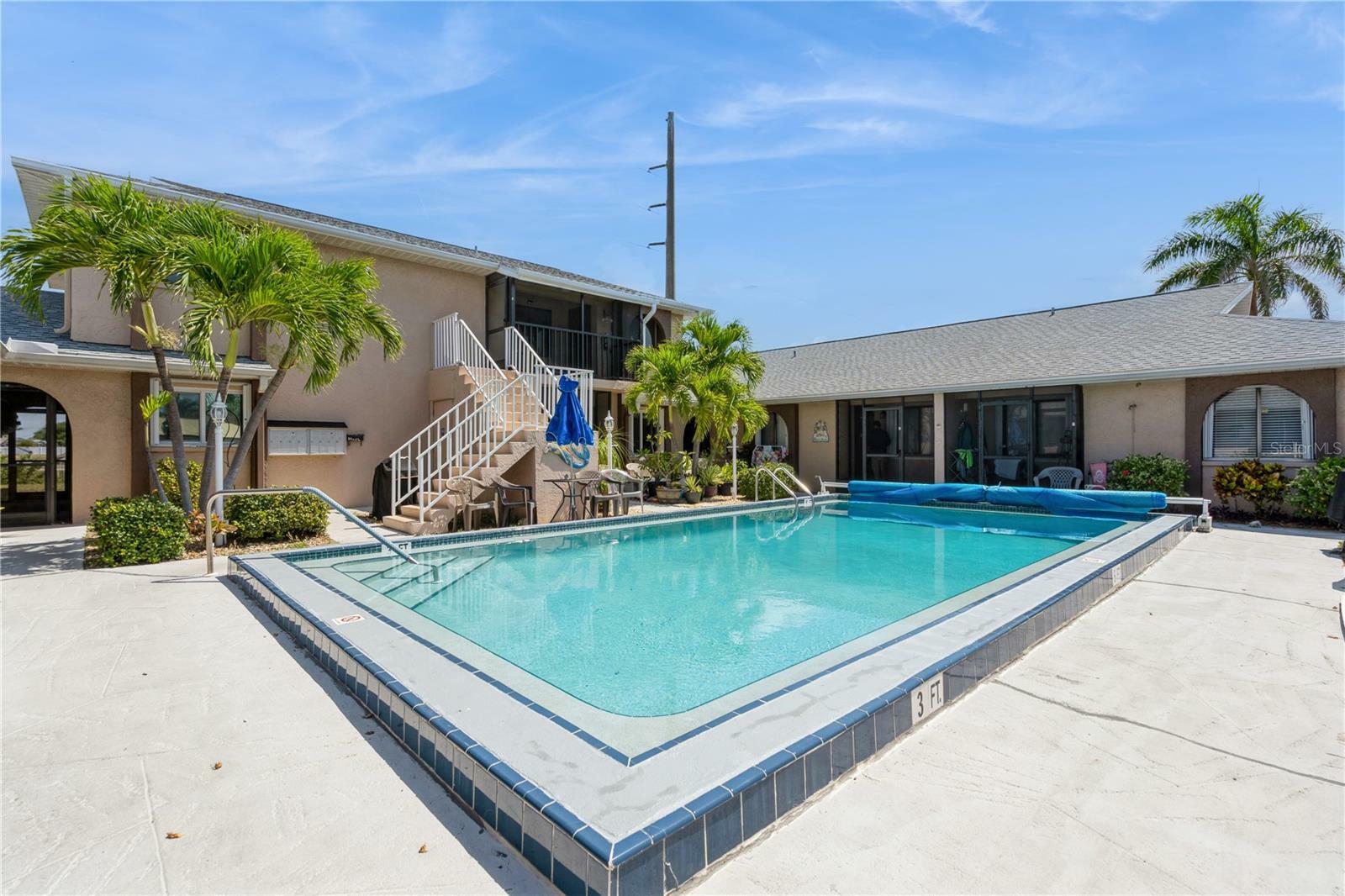 Property Photo: 527 Cape Coral Parkway W 4 FL 33914