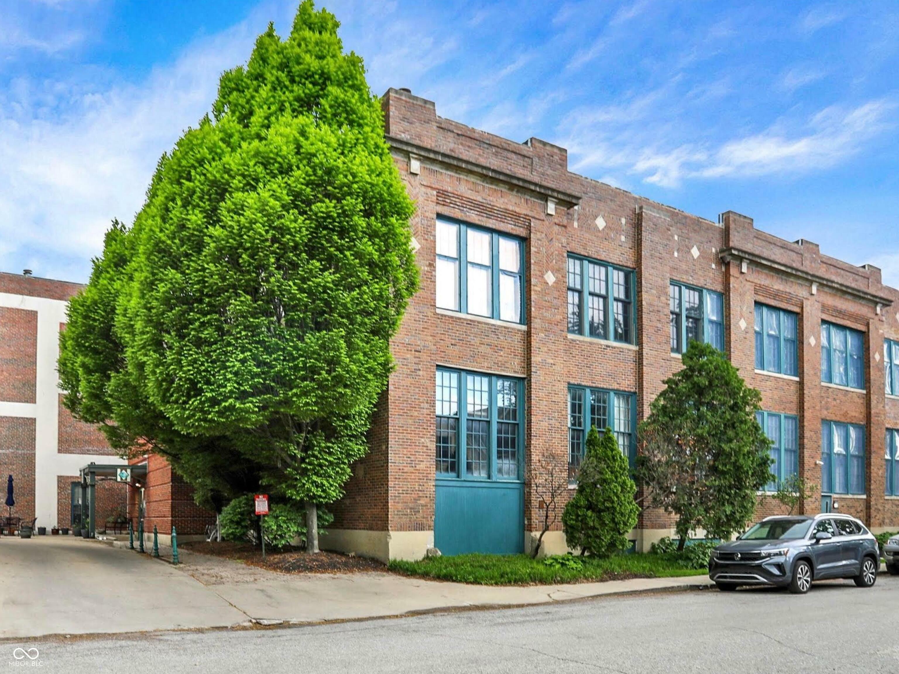 735 Lexington Avenue 23  Indianapolis IN 46203 photo