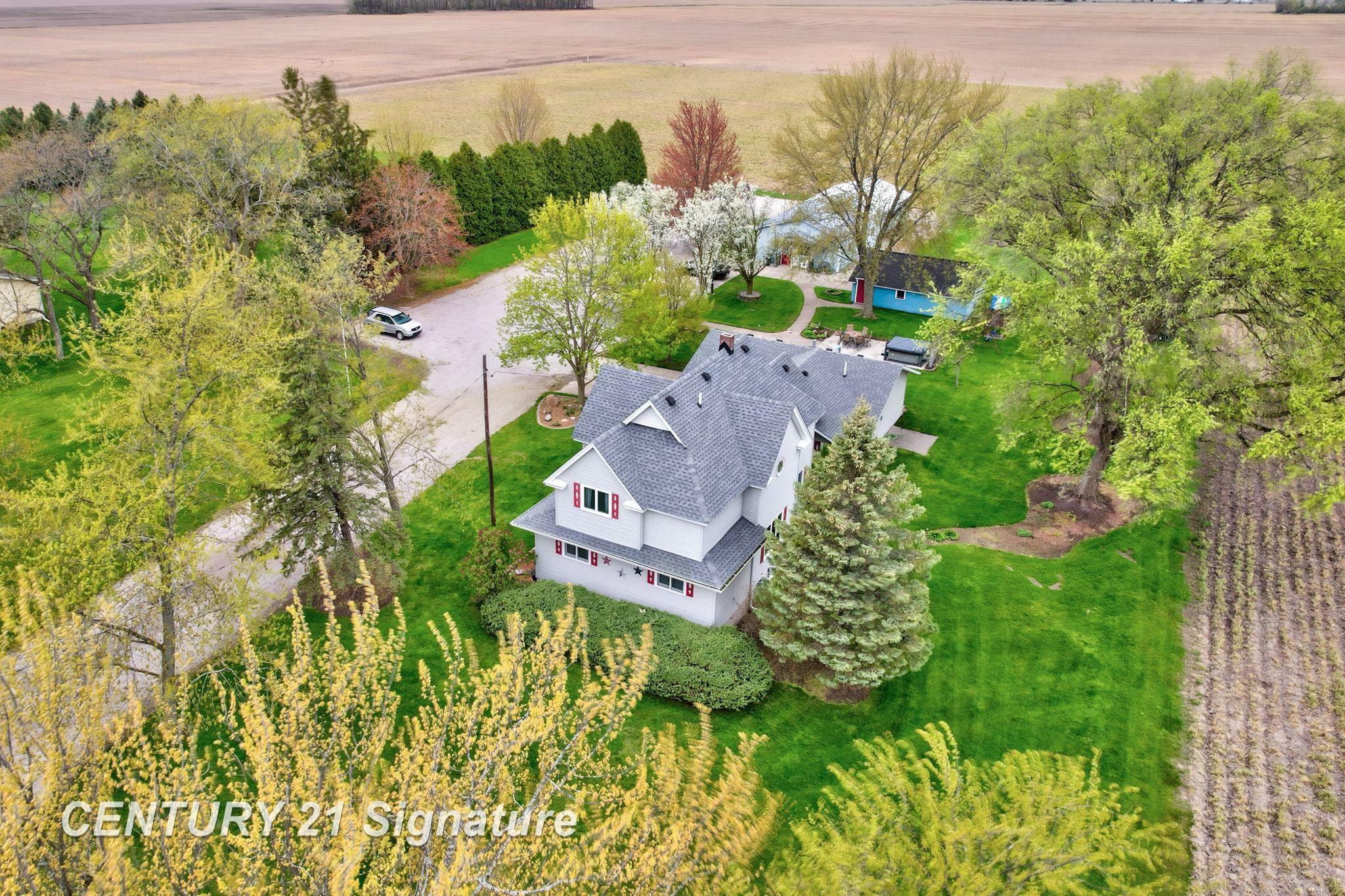 Property Photo: 919 E Salzburg Road MI 48706