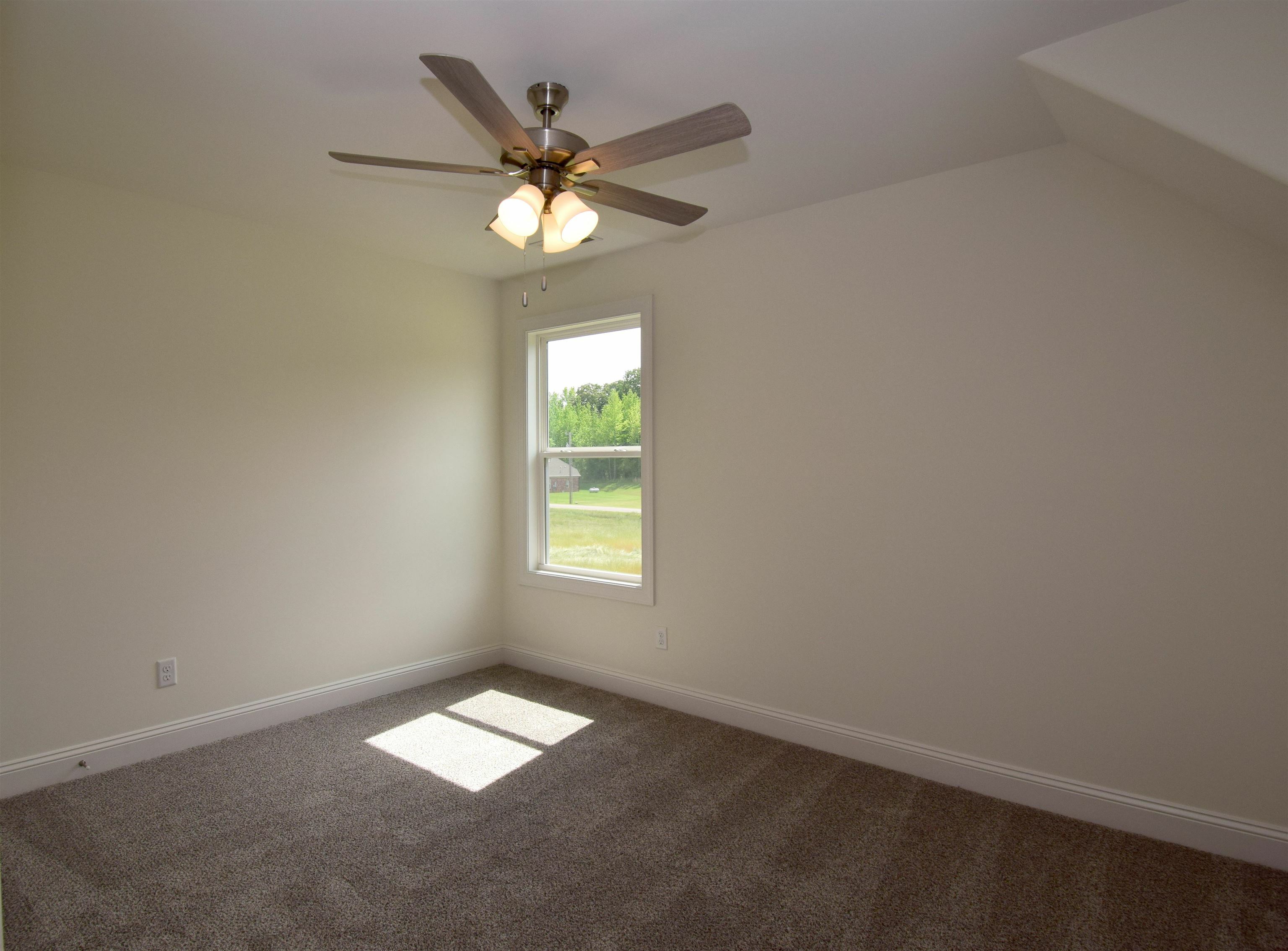 Property Photo: 144 Centerline Roper Loop MS 38611