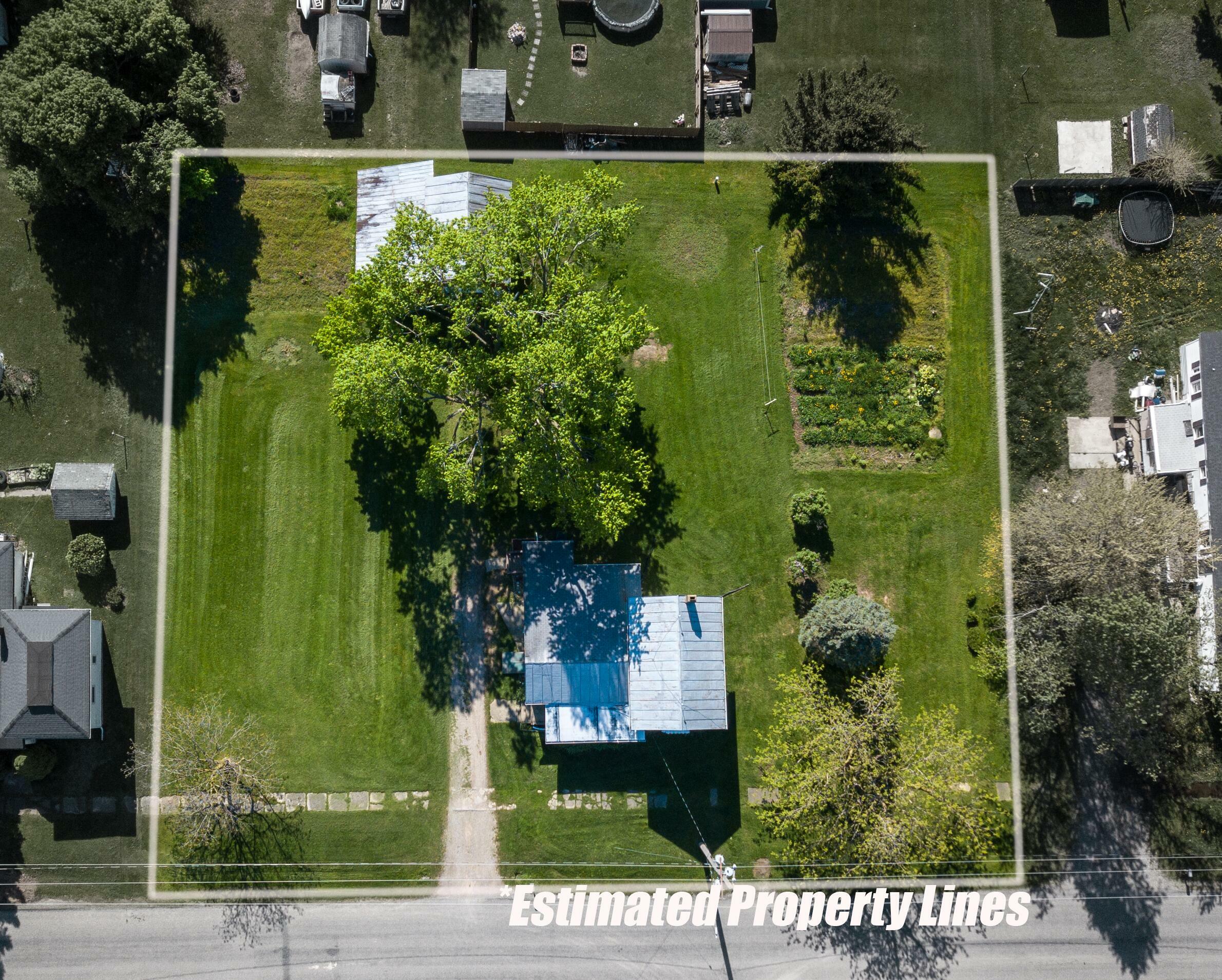 Property Photo: 120 S Mackinaw Street MI 49288