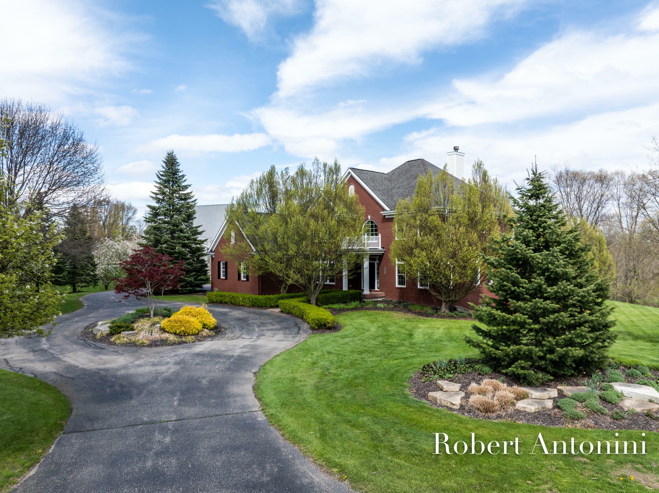 1080 Whitewood Farms Court NE  Grand Rapids MI 49525 photo