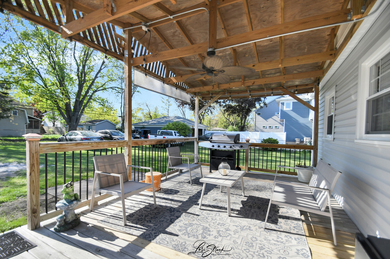 Property Photo: 3816 N Washington Street IL 60559