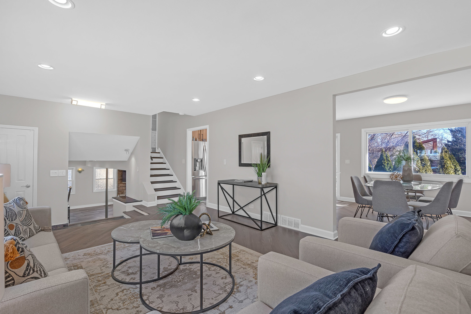 Property Photo: 1933 Birch Street IL 60016