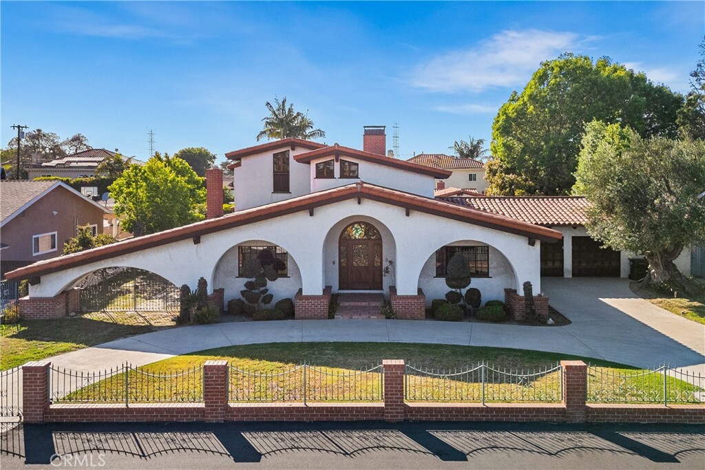 Property Photo:  9221 Rives Avenue  CA 90240 