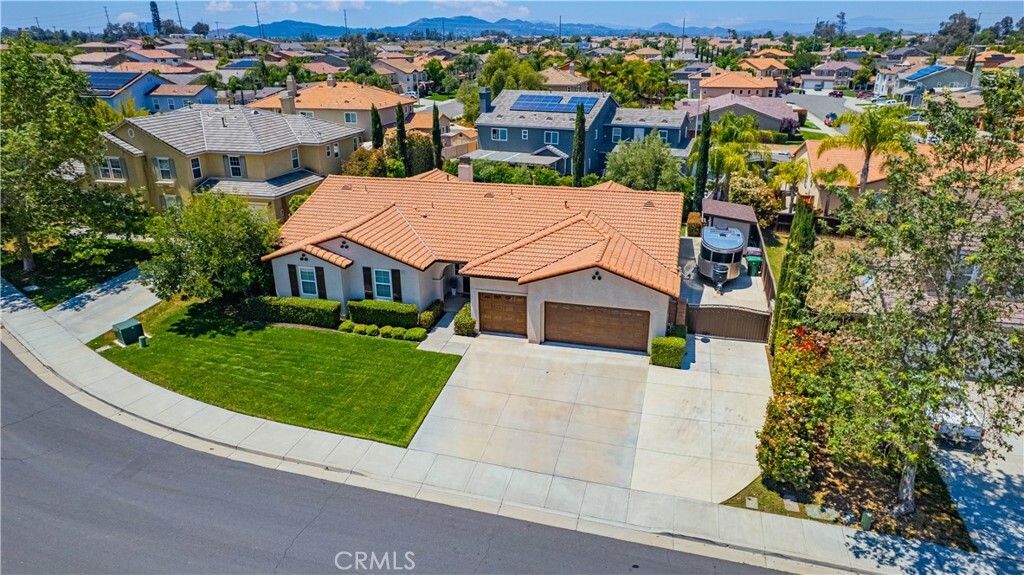 Property Photo: 32821 Sussex Stakes Street CA 92584