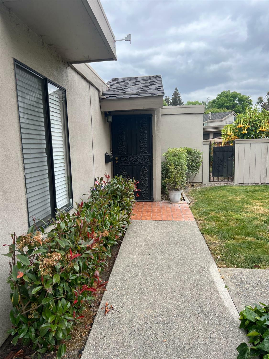 Property Photo:  6734 Cumberland Place  CA 95219 