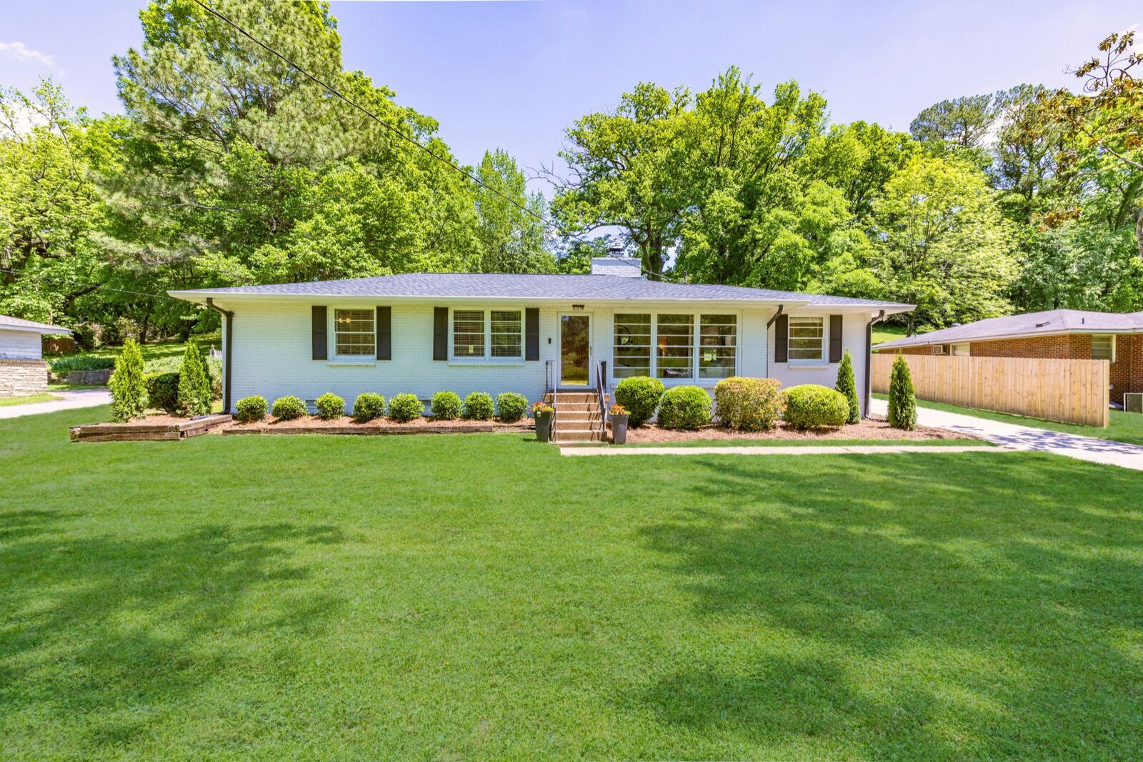 Property Photo:  4920 Briarwood Dr  TN 37211 