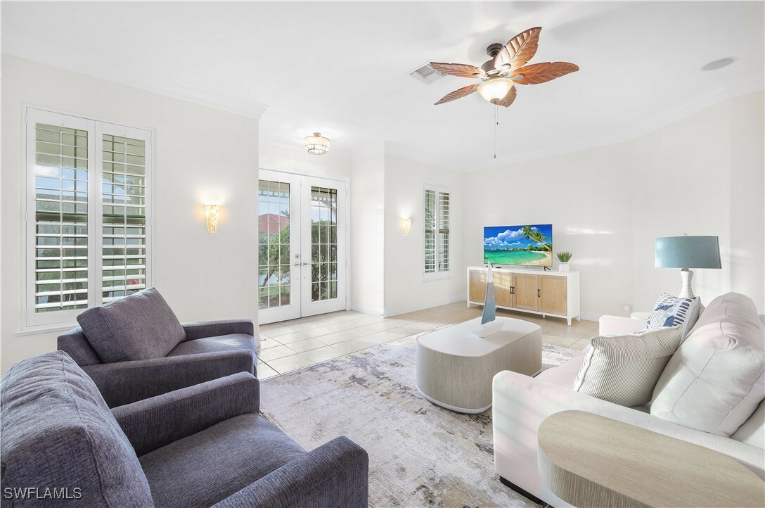 Property Photo: 1767 Hummingbird Court FL 34145