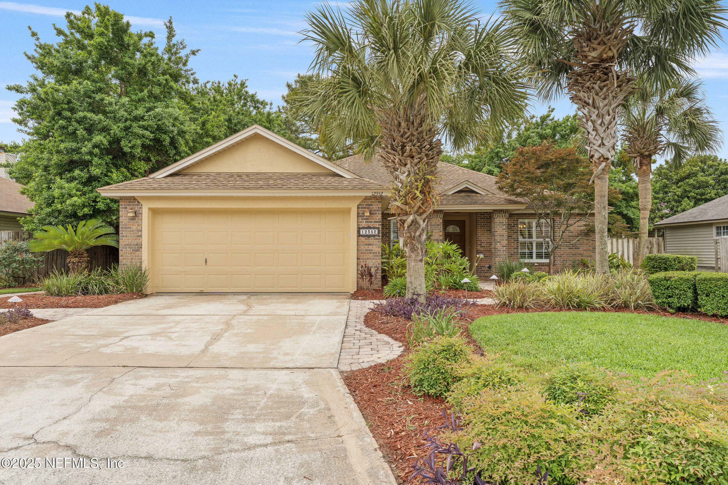 Property Photo: 12352 Sutton Island Drive FL 32225