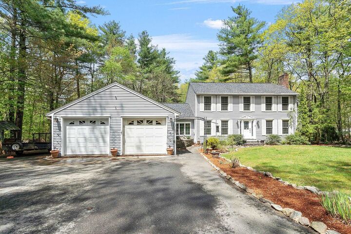 Property Photo:  13 Aladdin Road  NH 03087 