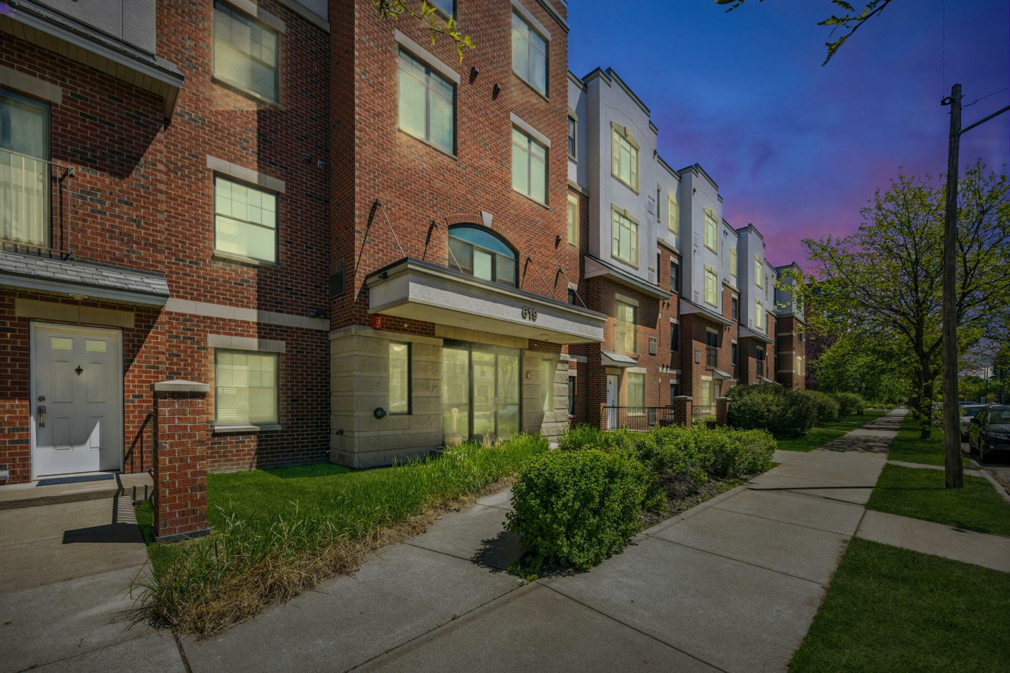 Property Photo: 619 8th Street SE 303 MN 55414