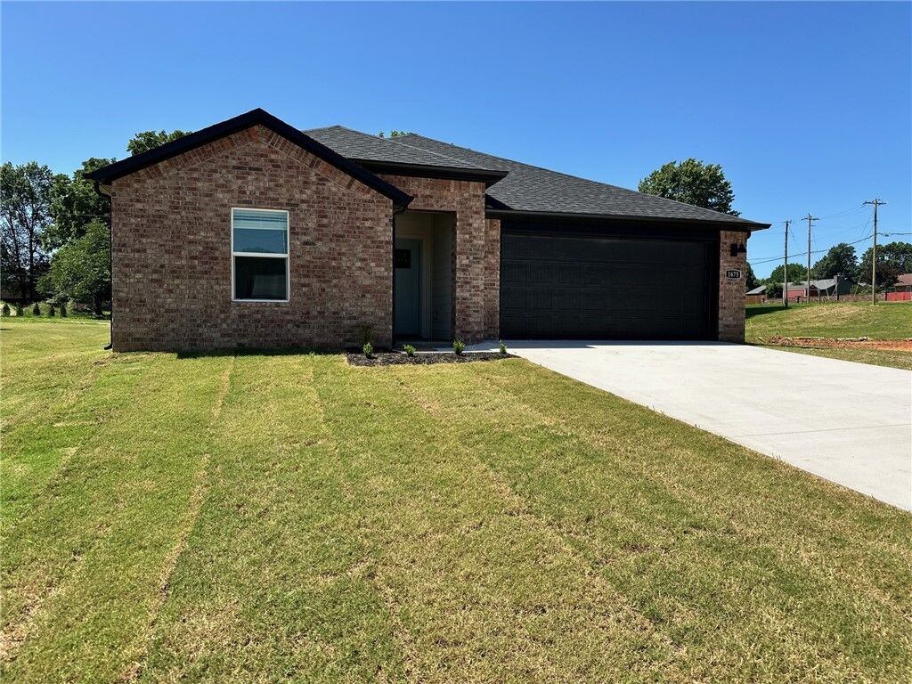 Property Photo:  1675 Ridgeview Drive  AR 72762 