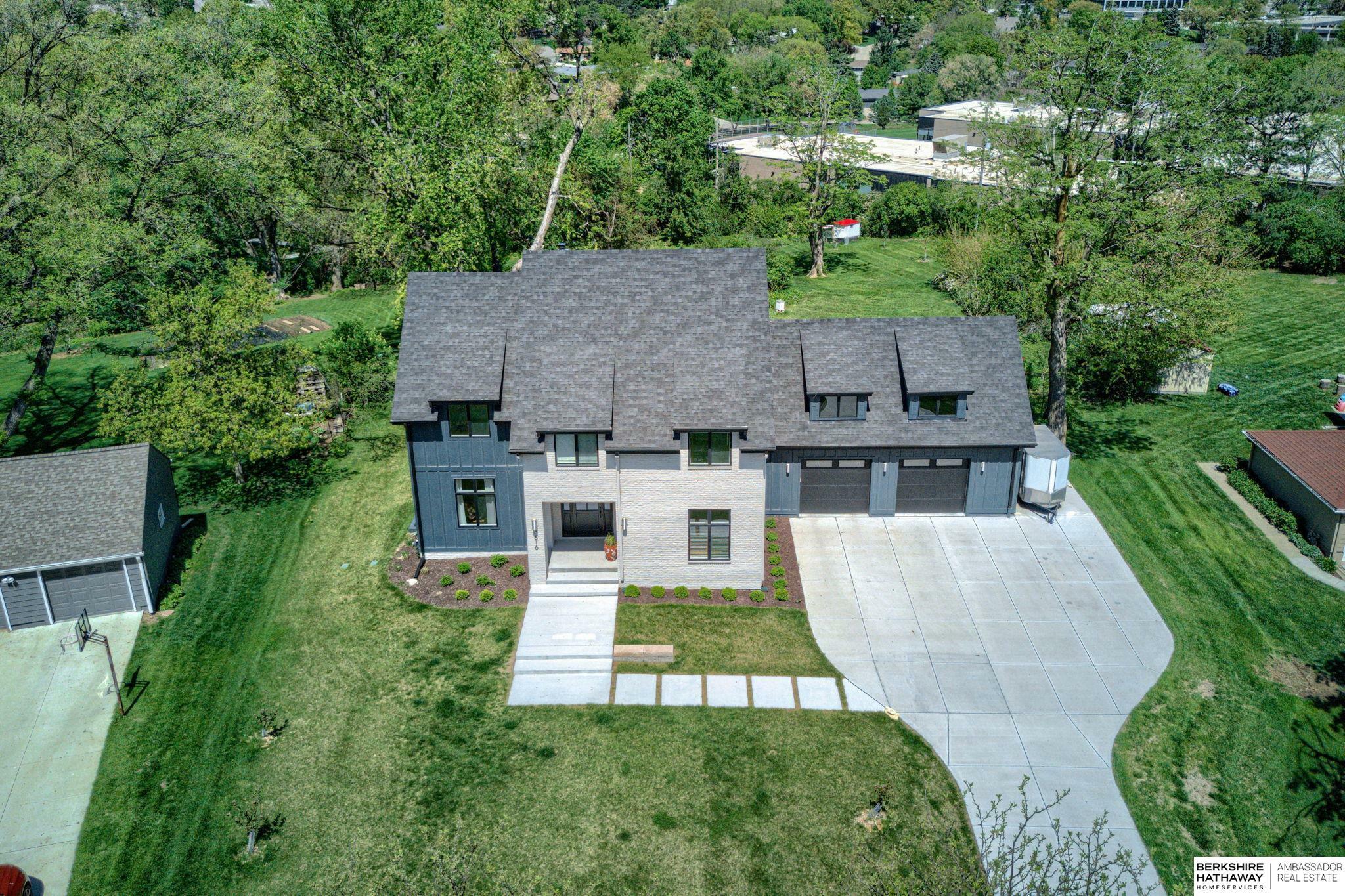 Property Photo: 8616 Broadmoor Drive NE 68114