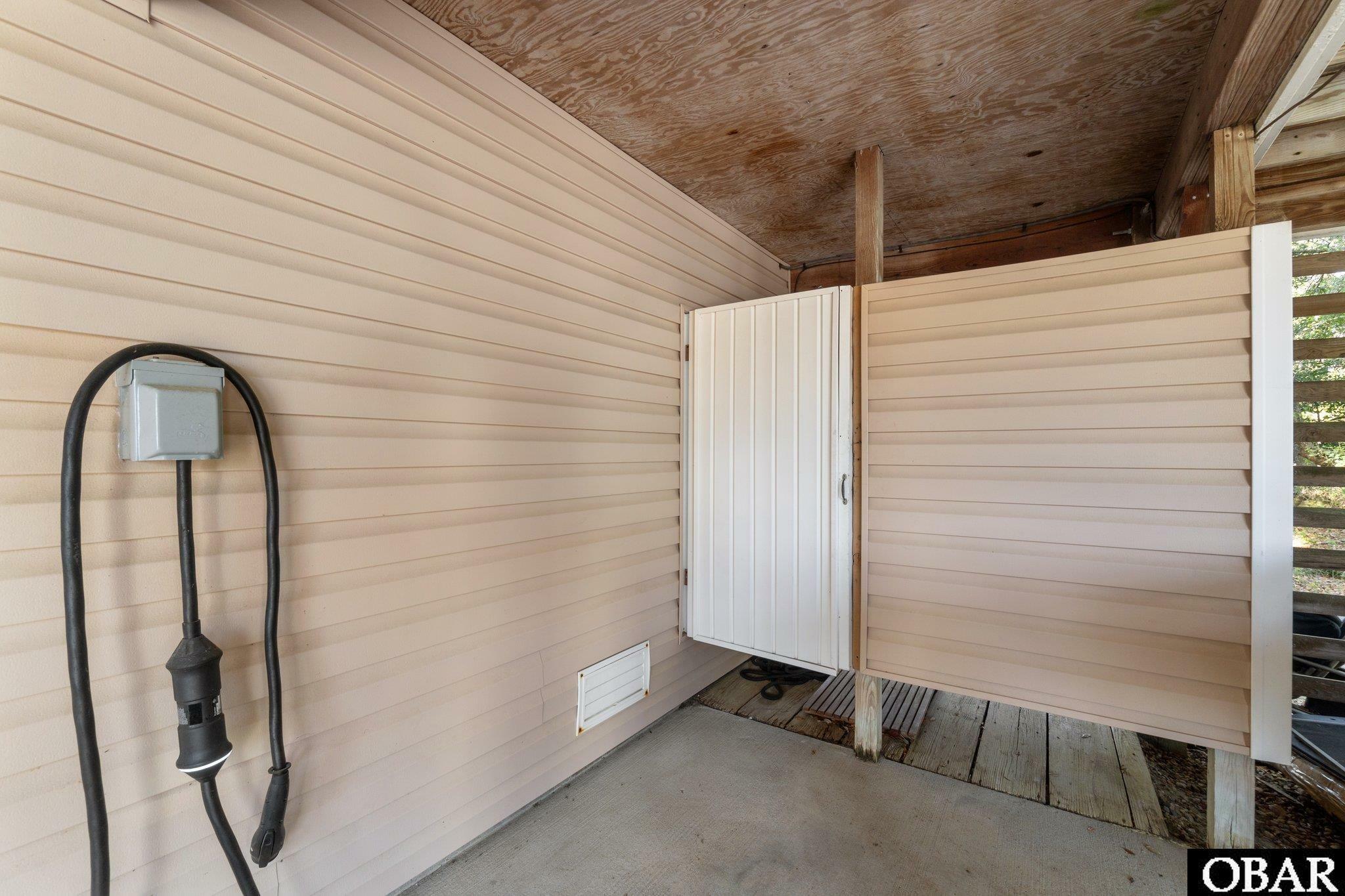 Property Photo: 100 Tides Drive NC 27949