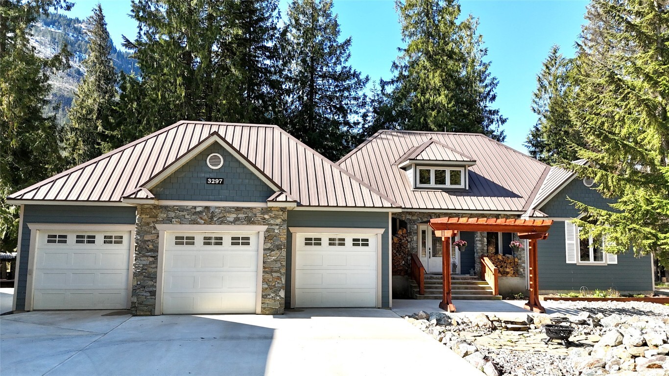 Property Photo: 3297 Back Road BC V0E 2S0