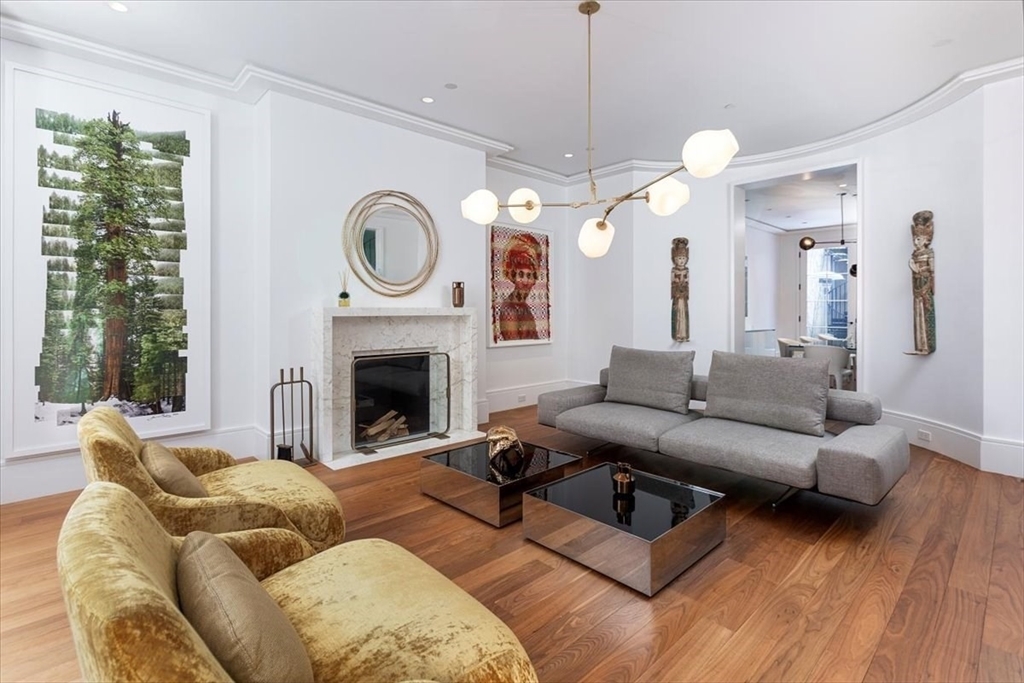 Property Photo: 21 Chestnut St MA 02108