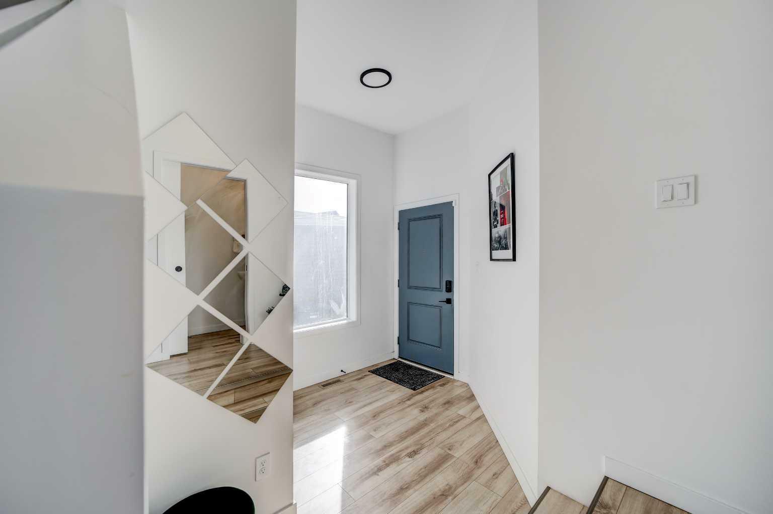 Photo de la propriété: 4553 25 Avenue S AB T1K 8K5