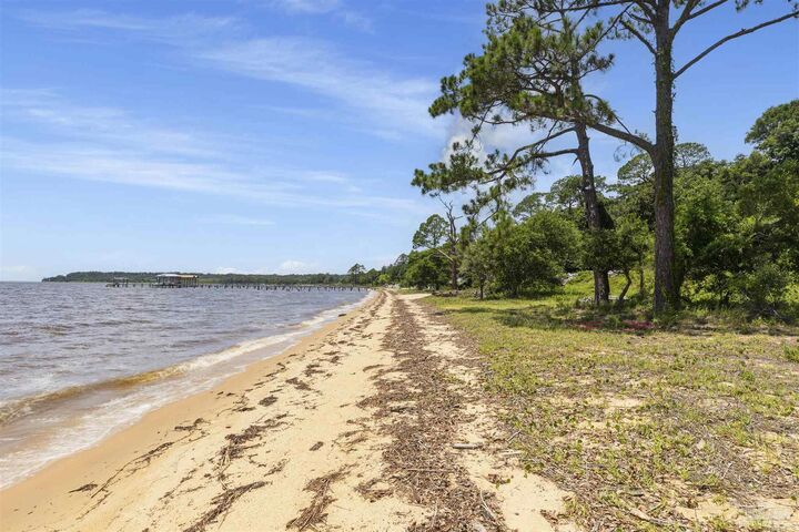 Property Photo:  6540 Scenic Hwy  FL 32504 