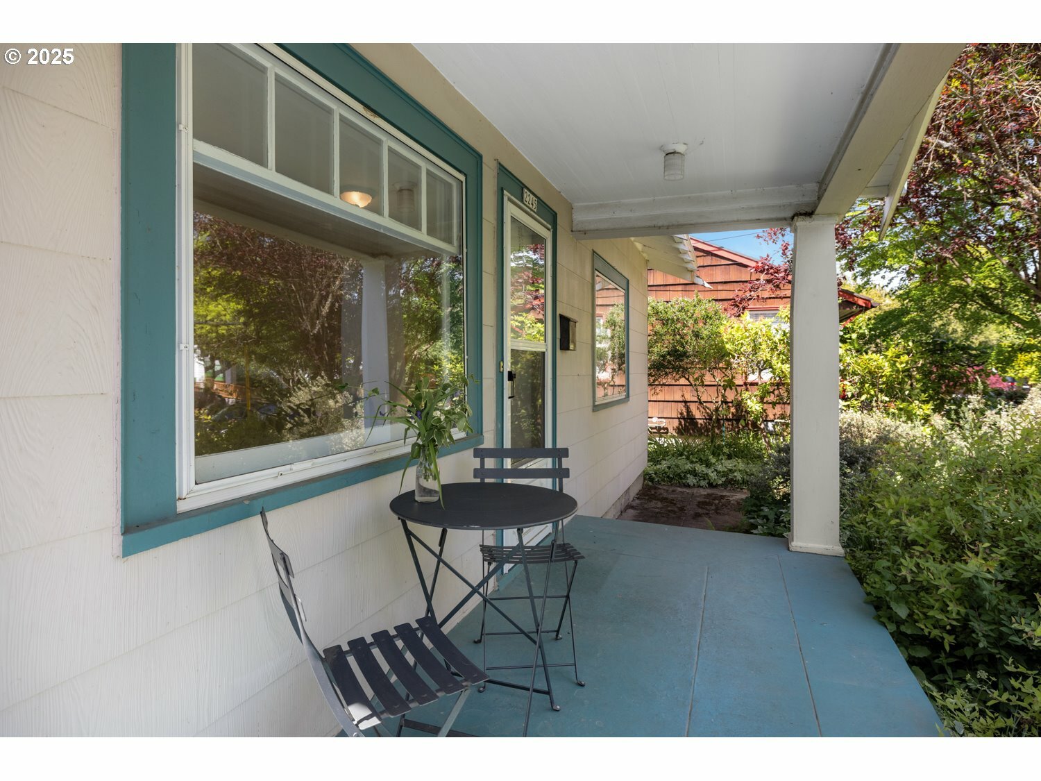 Property Photo: 2245 SE 32nd Pl SE OR 97214