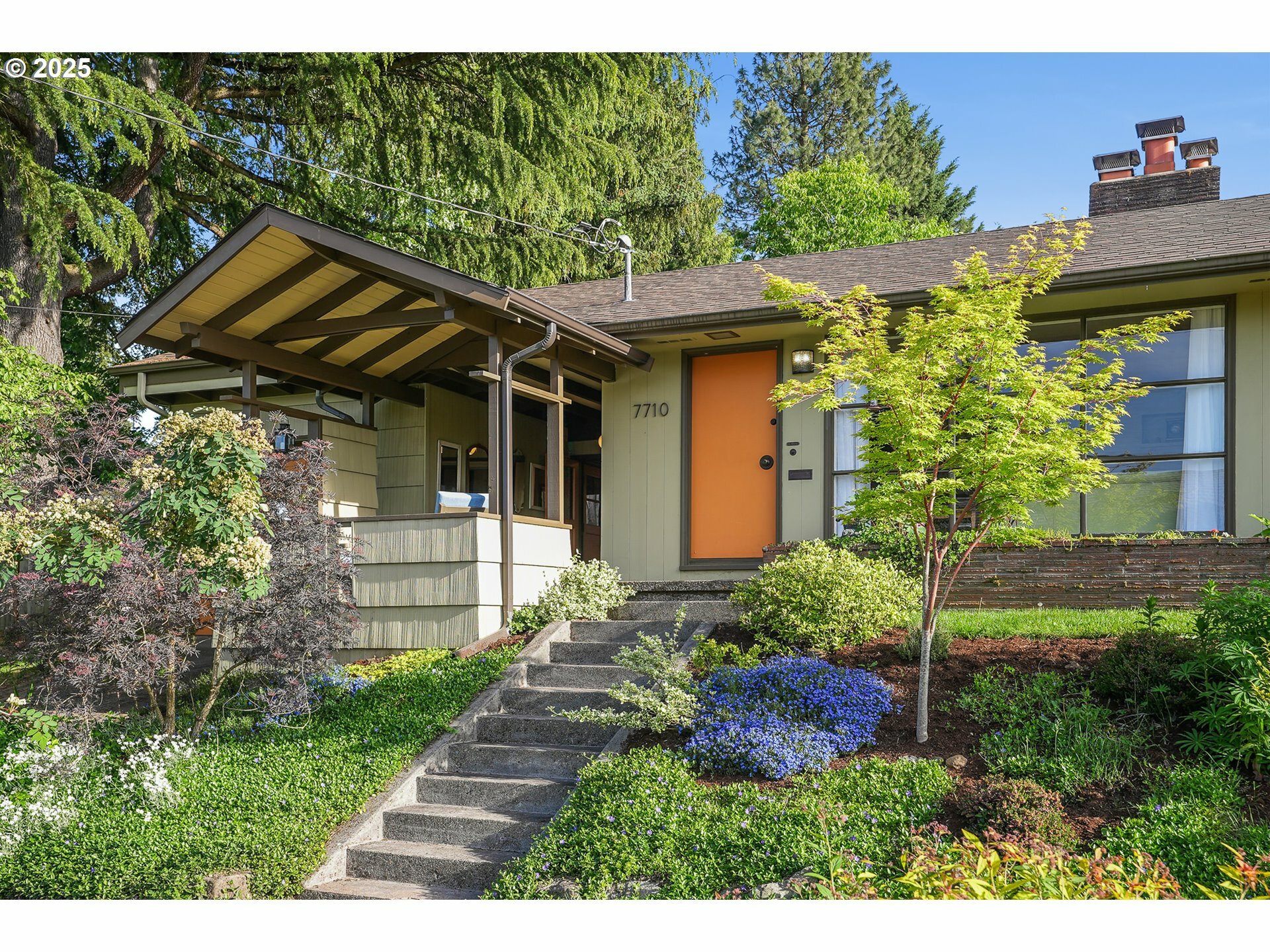 7710 NE Skidmore St  Portland OR 97218 photo
