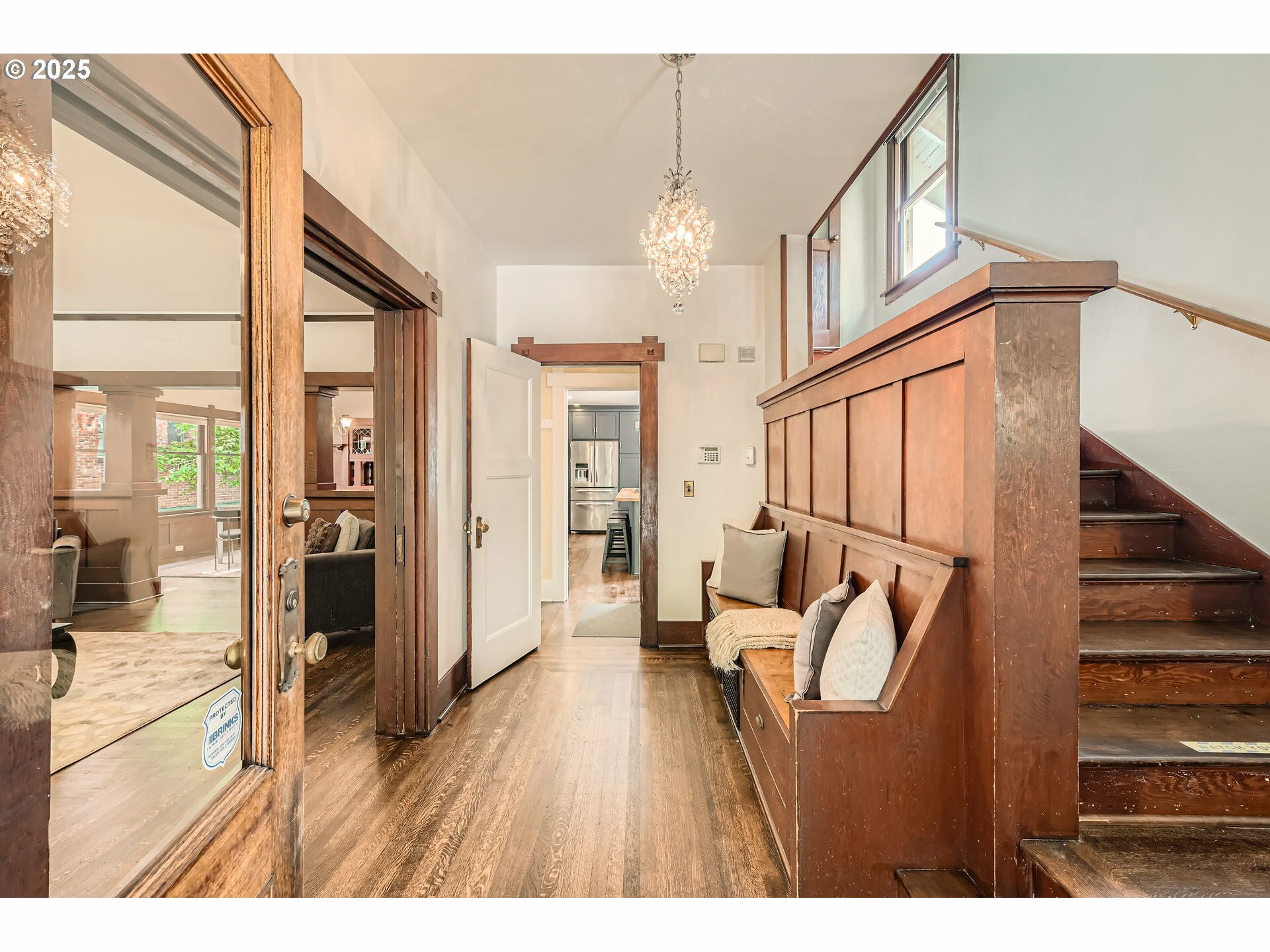 Property Photo: 3730 SE Stark St OR 97214