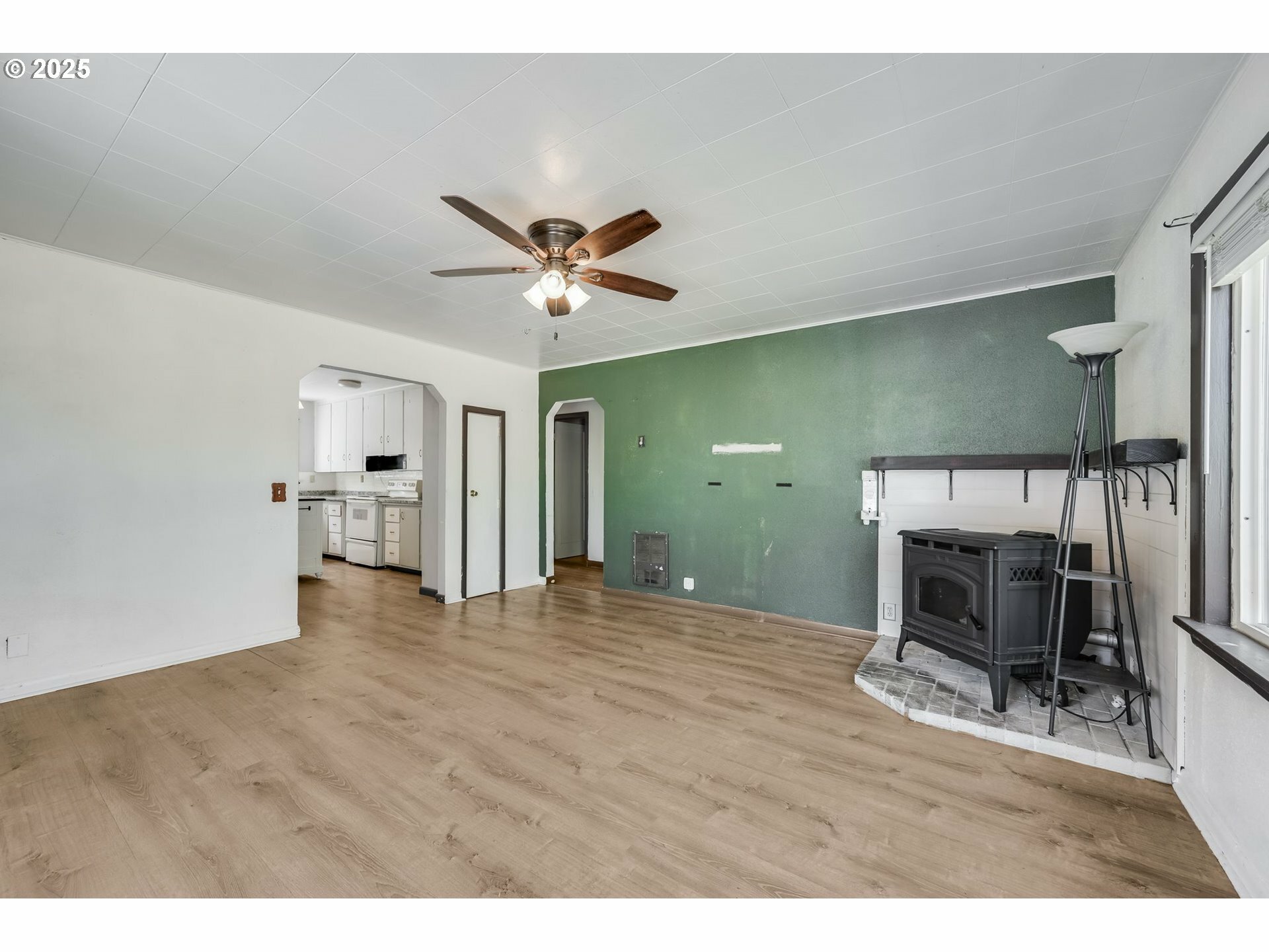 Property Photo:  11 Ashland St  WA 98625 