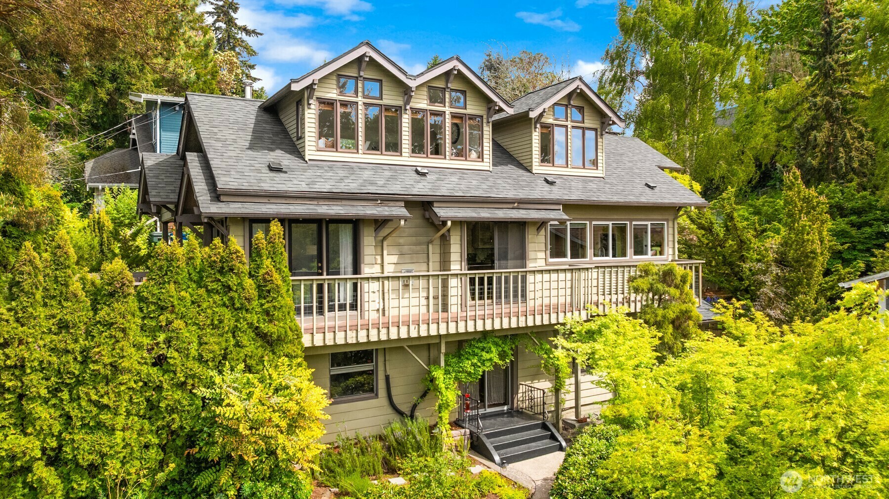 Property Photo: 4127 SW Orchard Street WA 98136