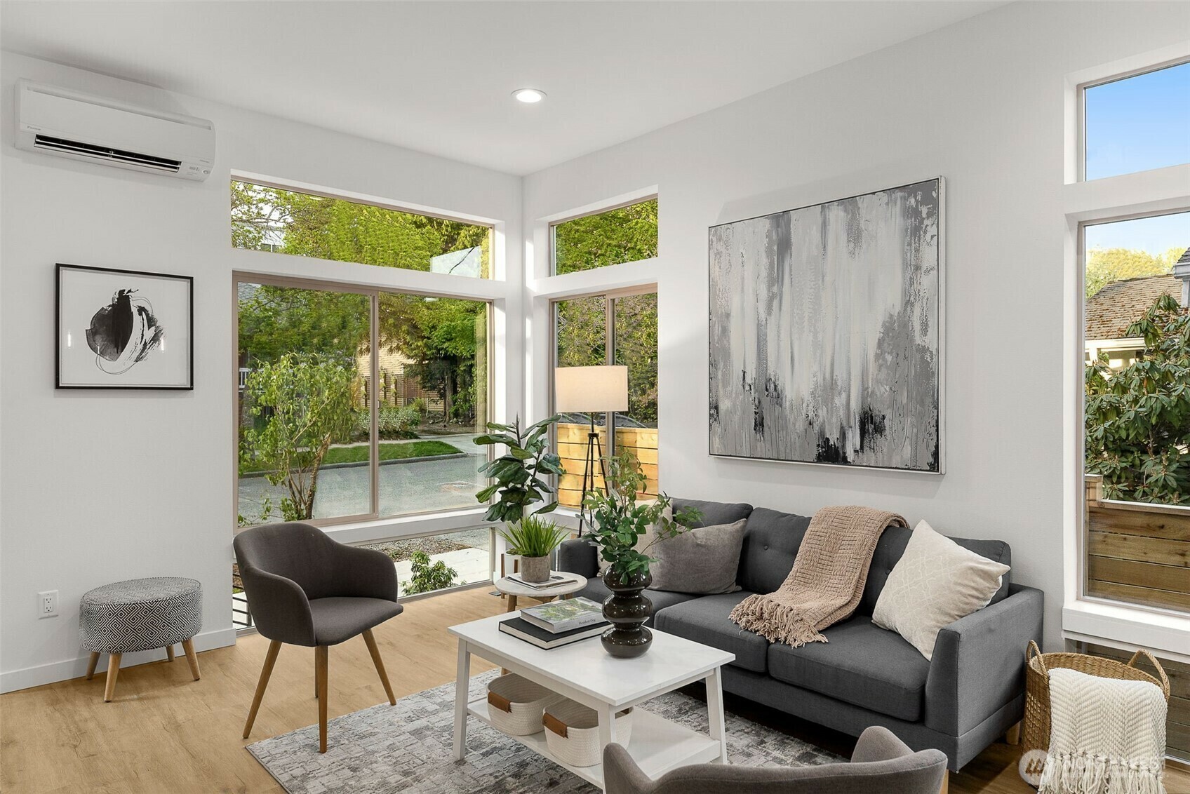 Property Photo: 1203 G N Allen Place WA 98103